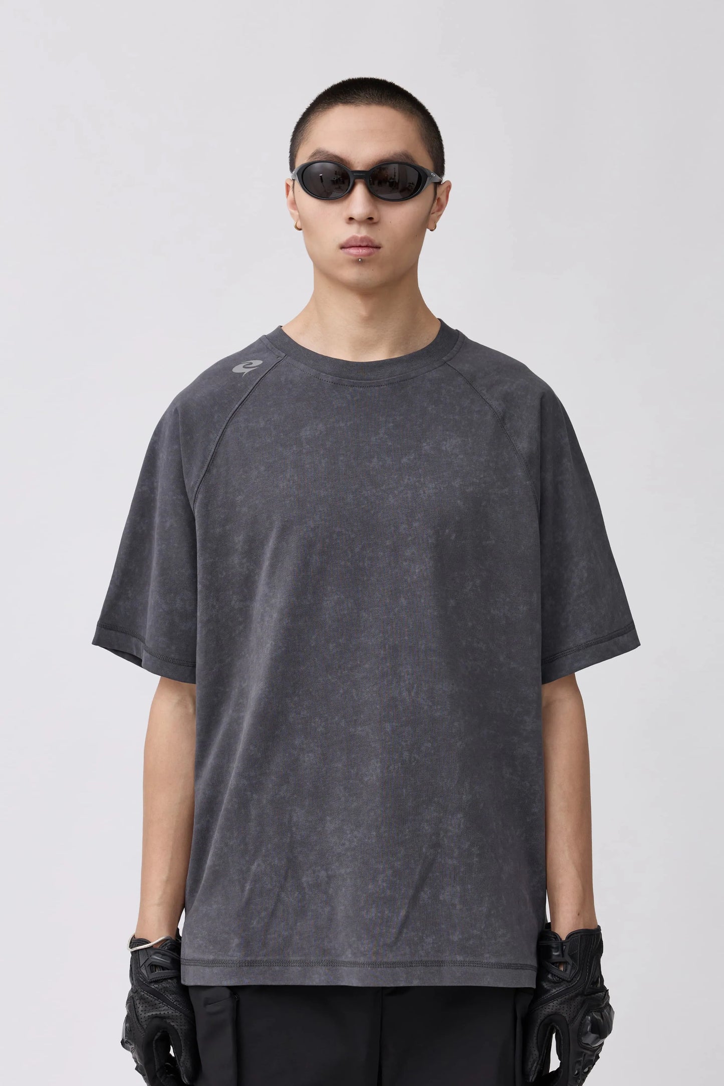 EQUALNEAR - C&G Raglan Tee - Dark Gray