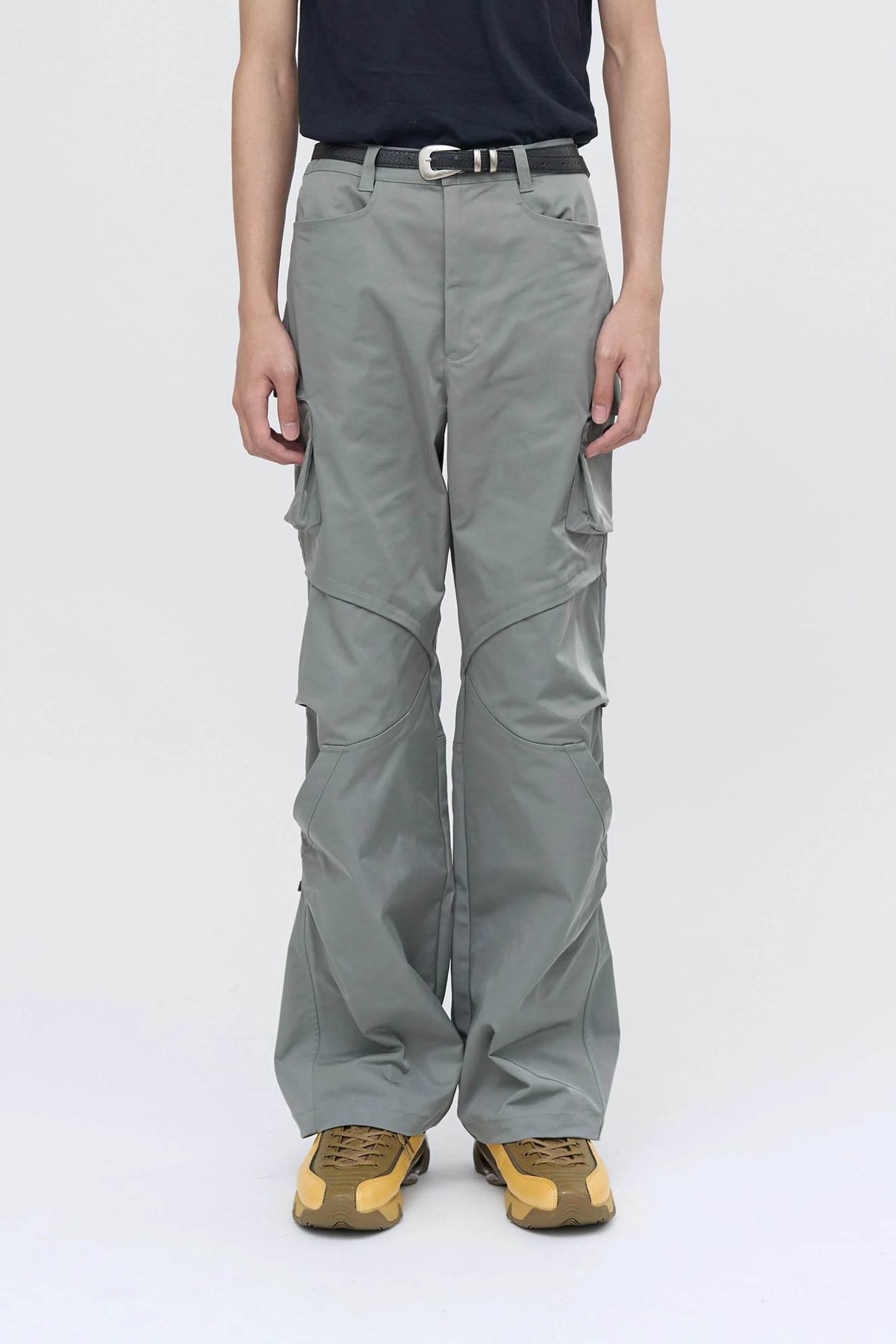 EQUALNEAR - Rift Zip Cargo Pants - Gray Green