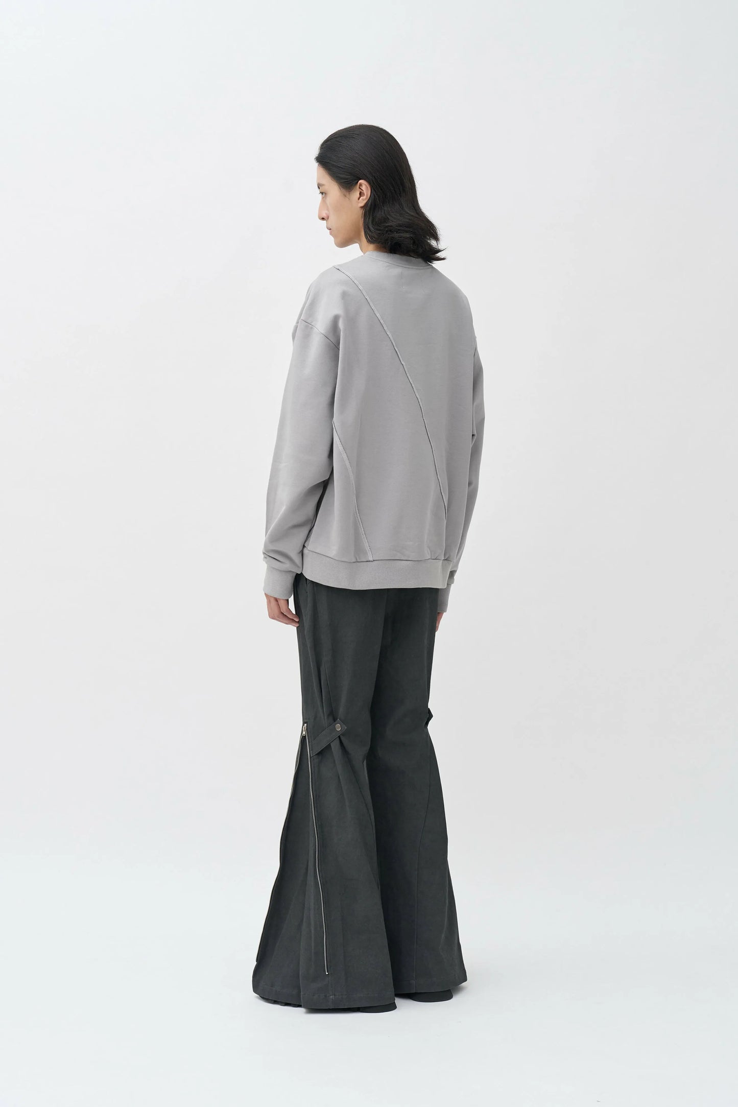 EQUALNEAR - Rift Logo Sweatshirt - Gray