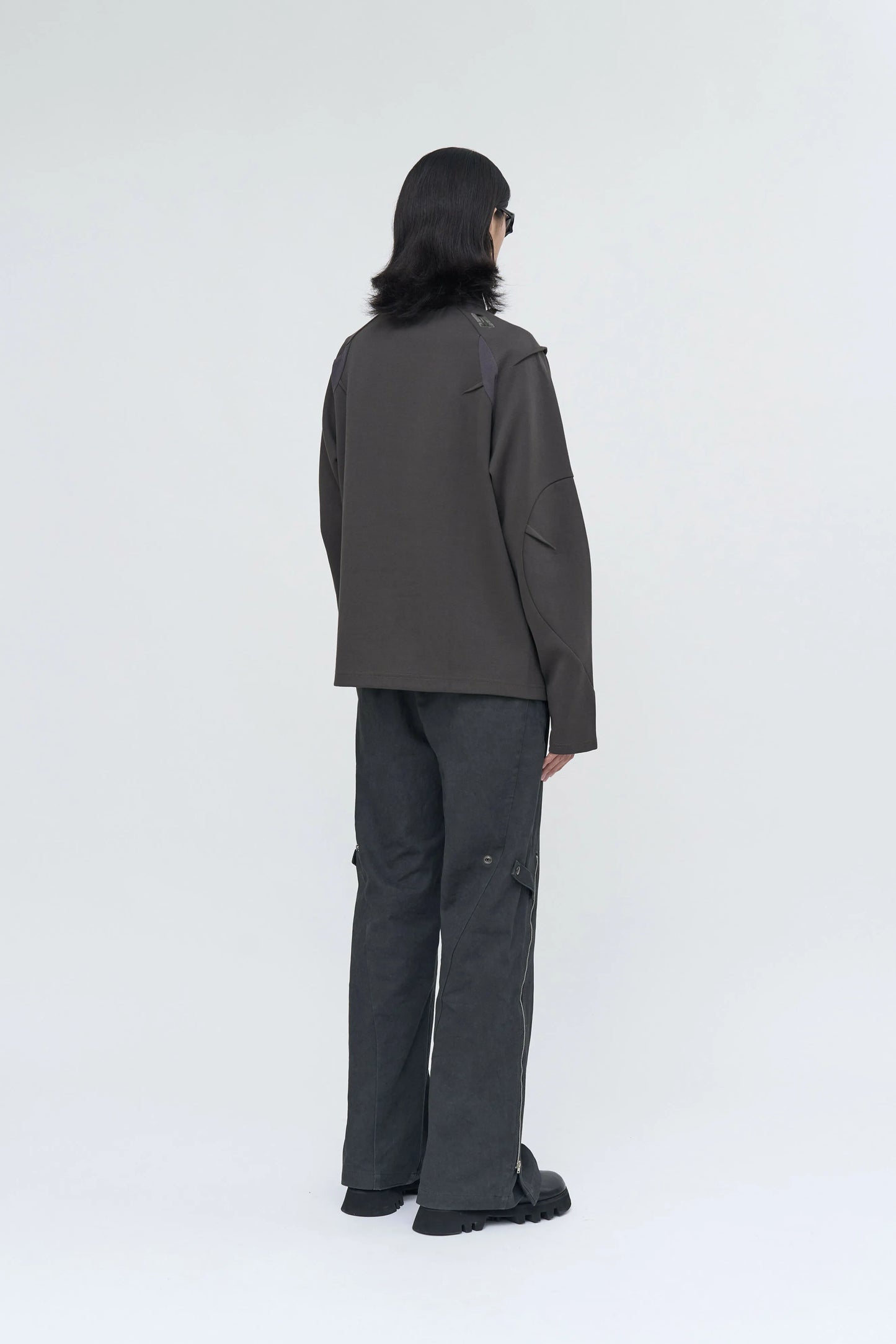 EQUALNEAR - Rift Zip T-neck - Gray
