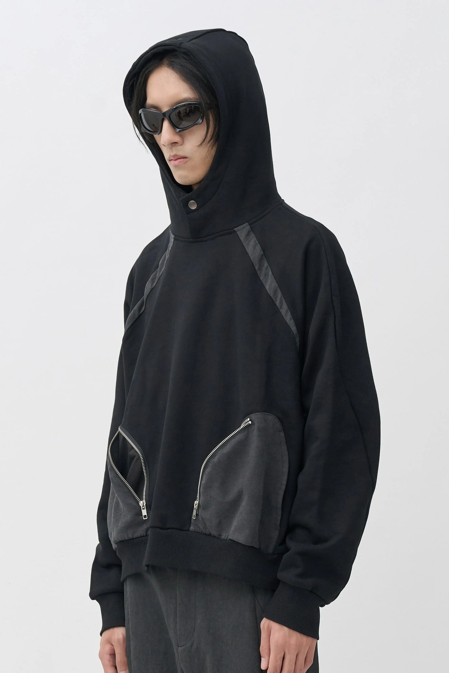 EQUALNEAR - Rift Zip Pocket Hoodie - Black