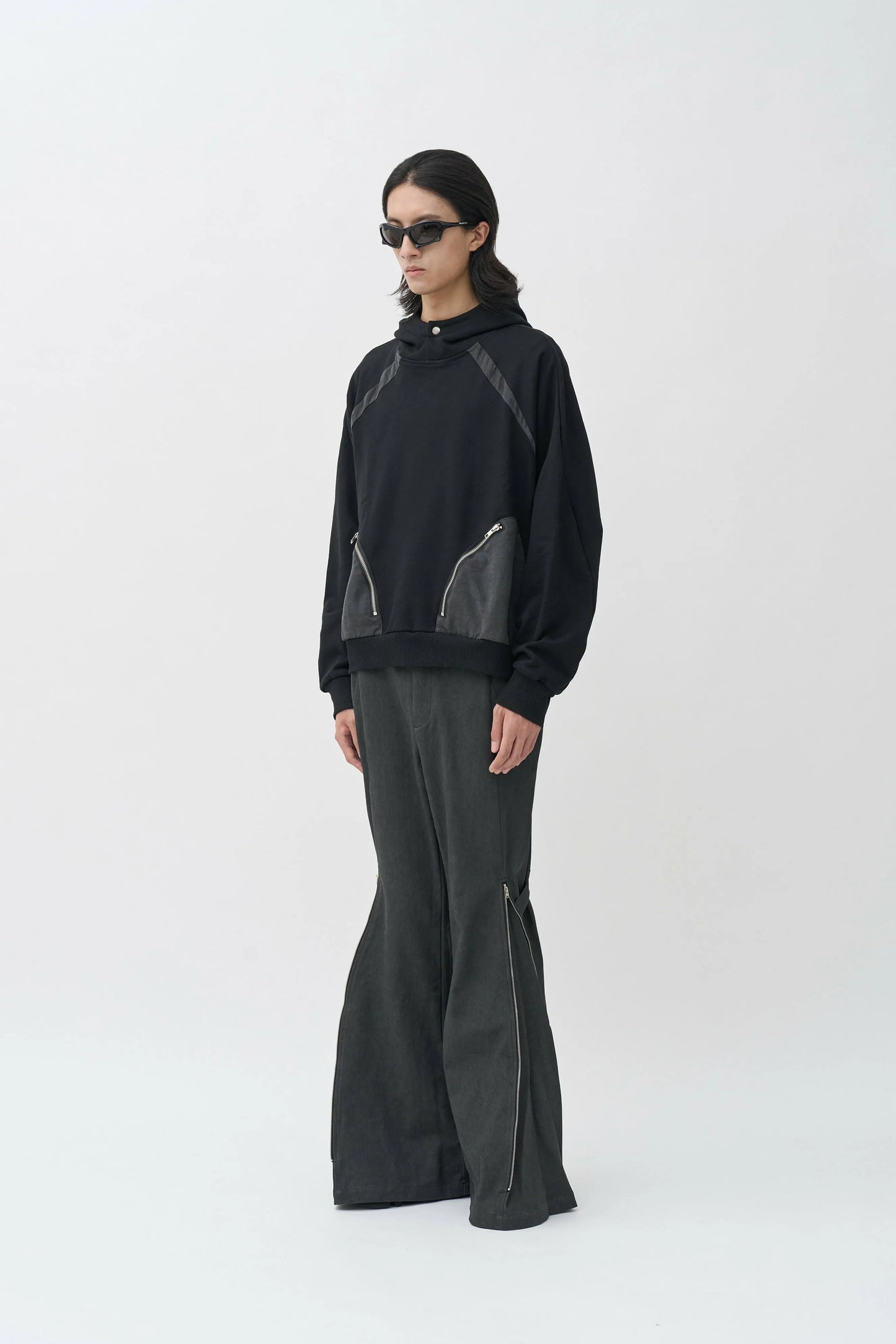 EQUALNEAR - Rift Zip Pocket Hoodie - Black