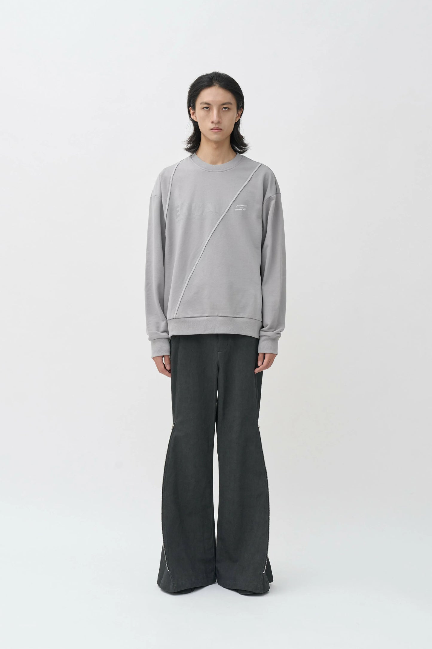 EQUALNEAR - Rift Logo Sweatshirt - Gray