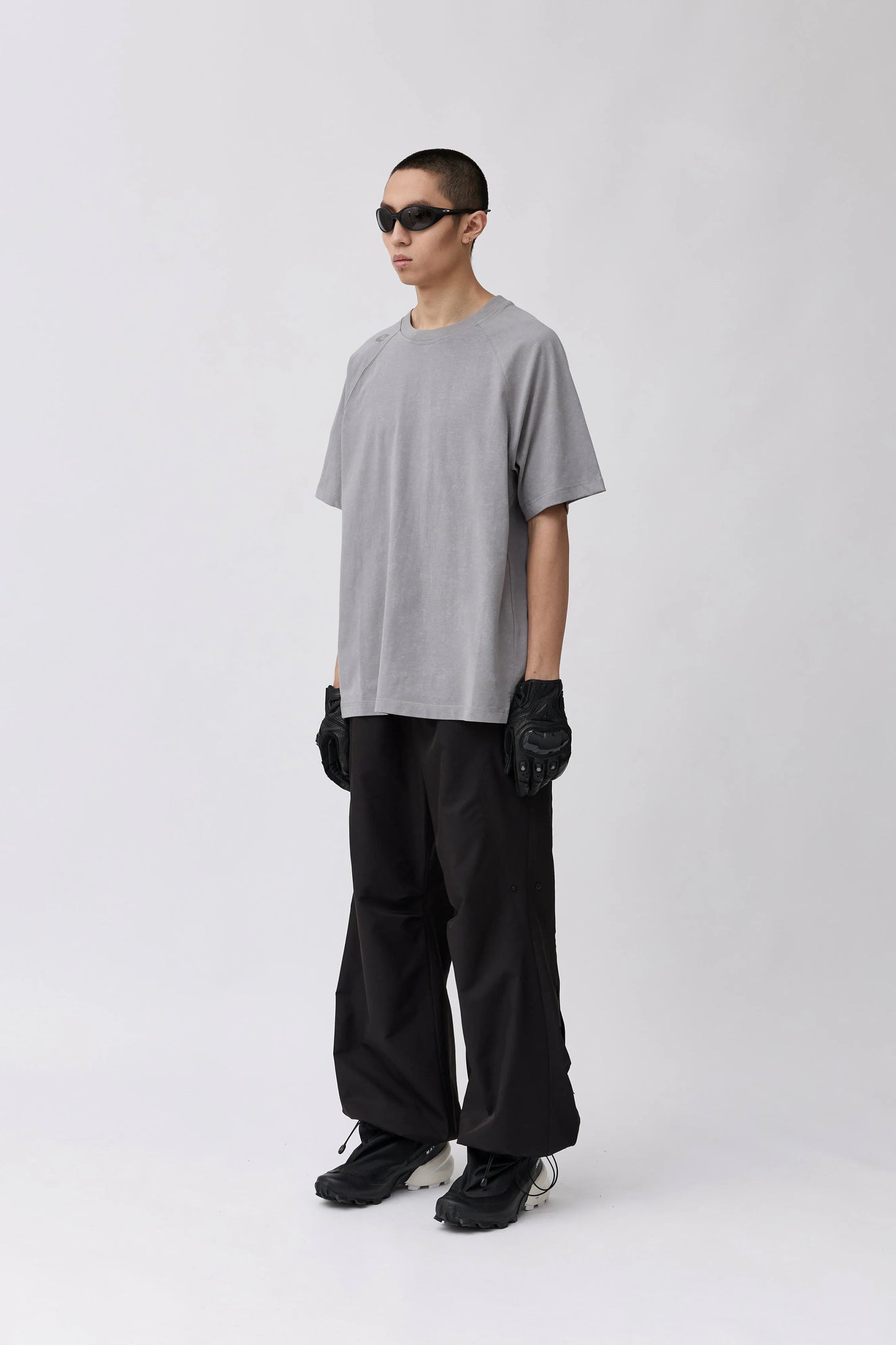 EQUALNEAR - C&G Raglan Tee - Gray