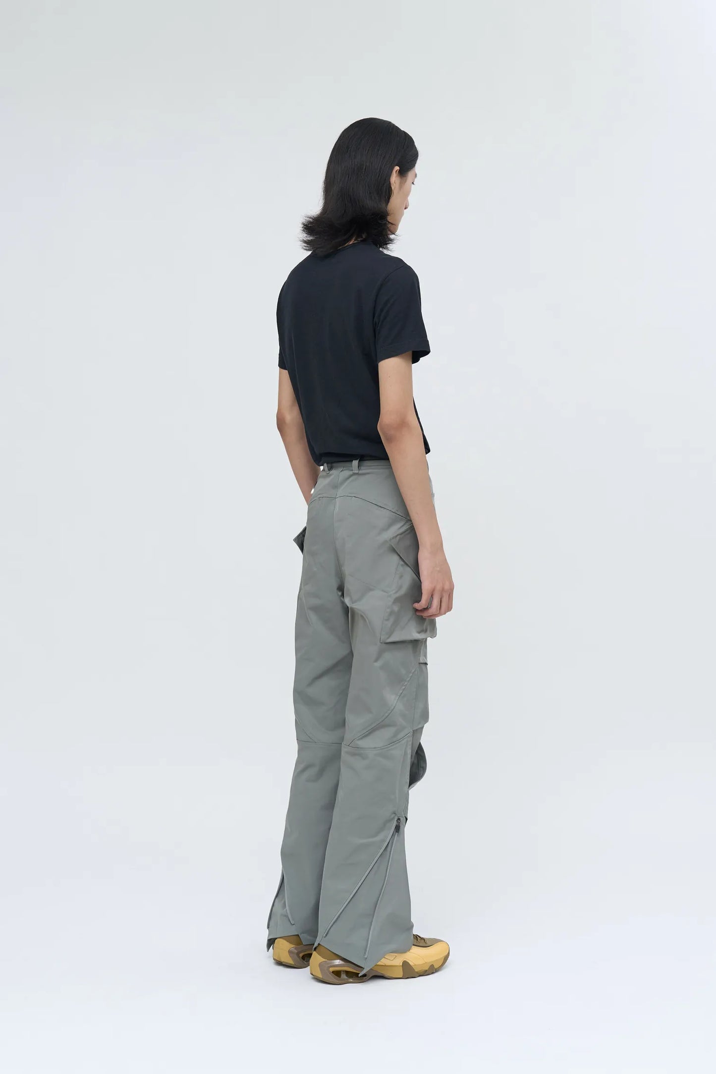 EQUALNEAR - Rift Zip Cargo Pants - Gray Green