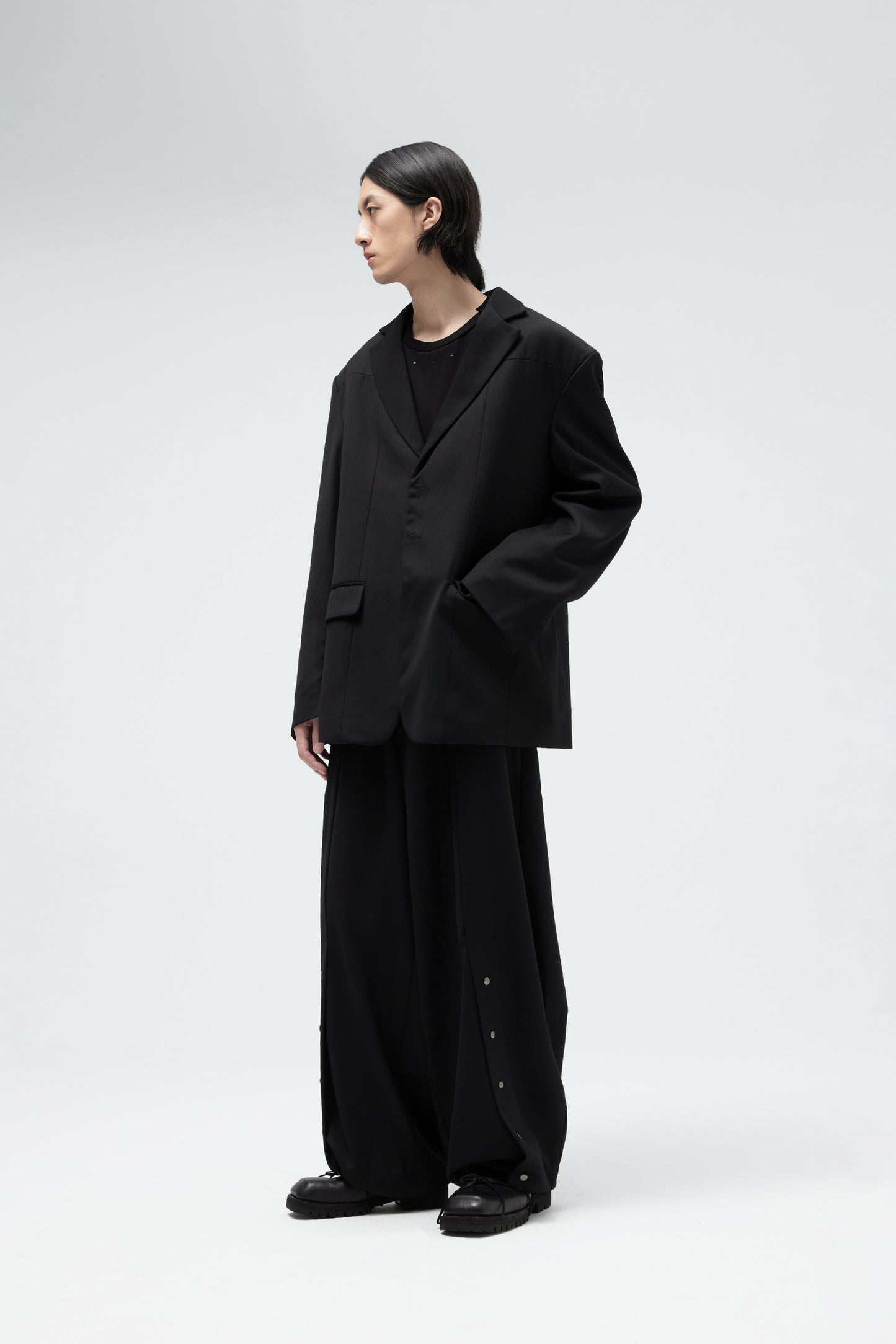 EQUALNEAR - Azoth Blazer - Black