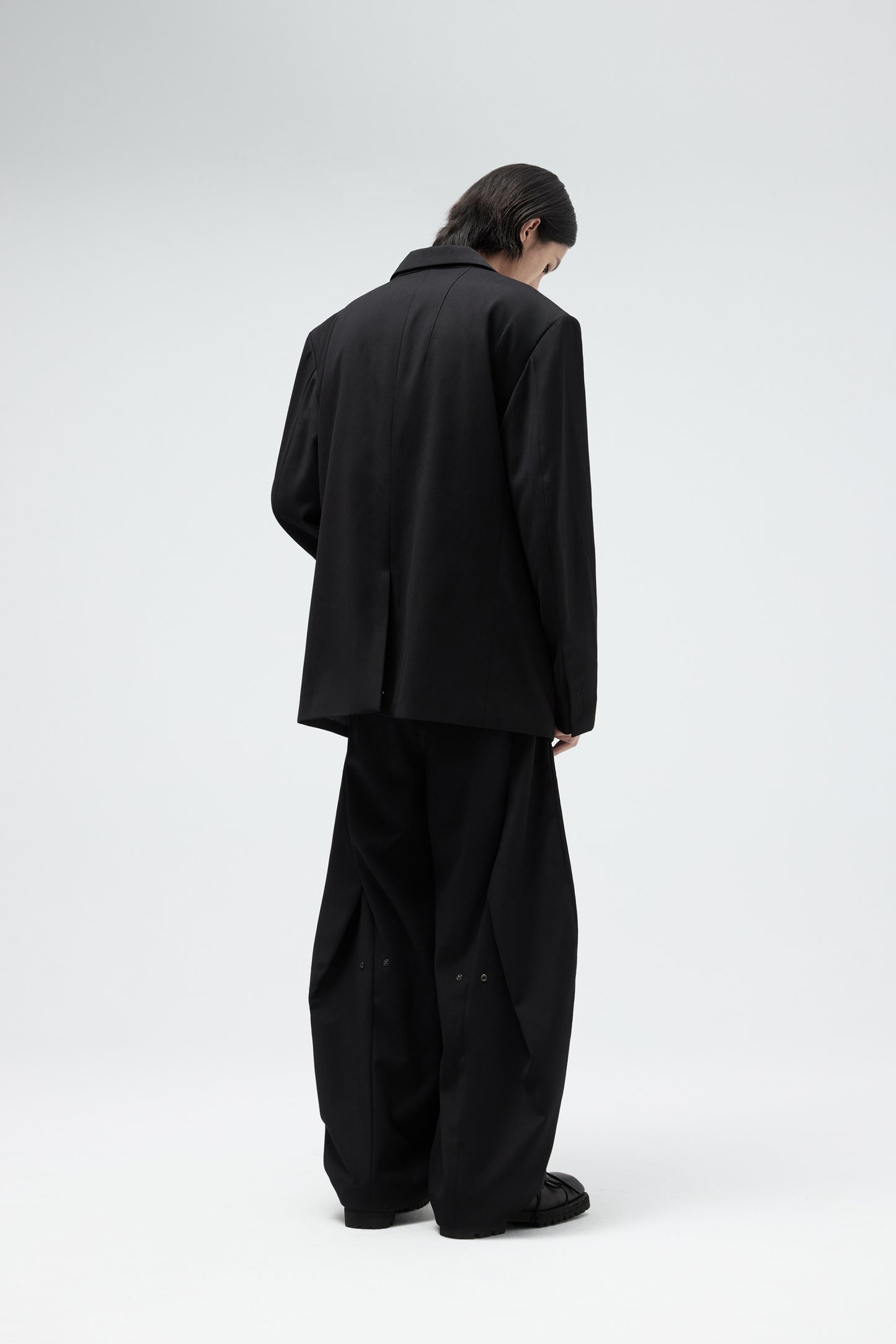 EQUALNEAR - Azoth Blazer - Black