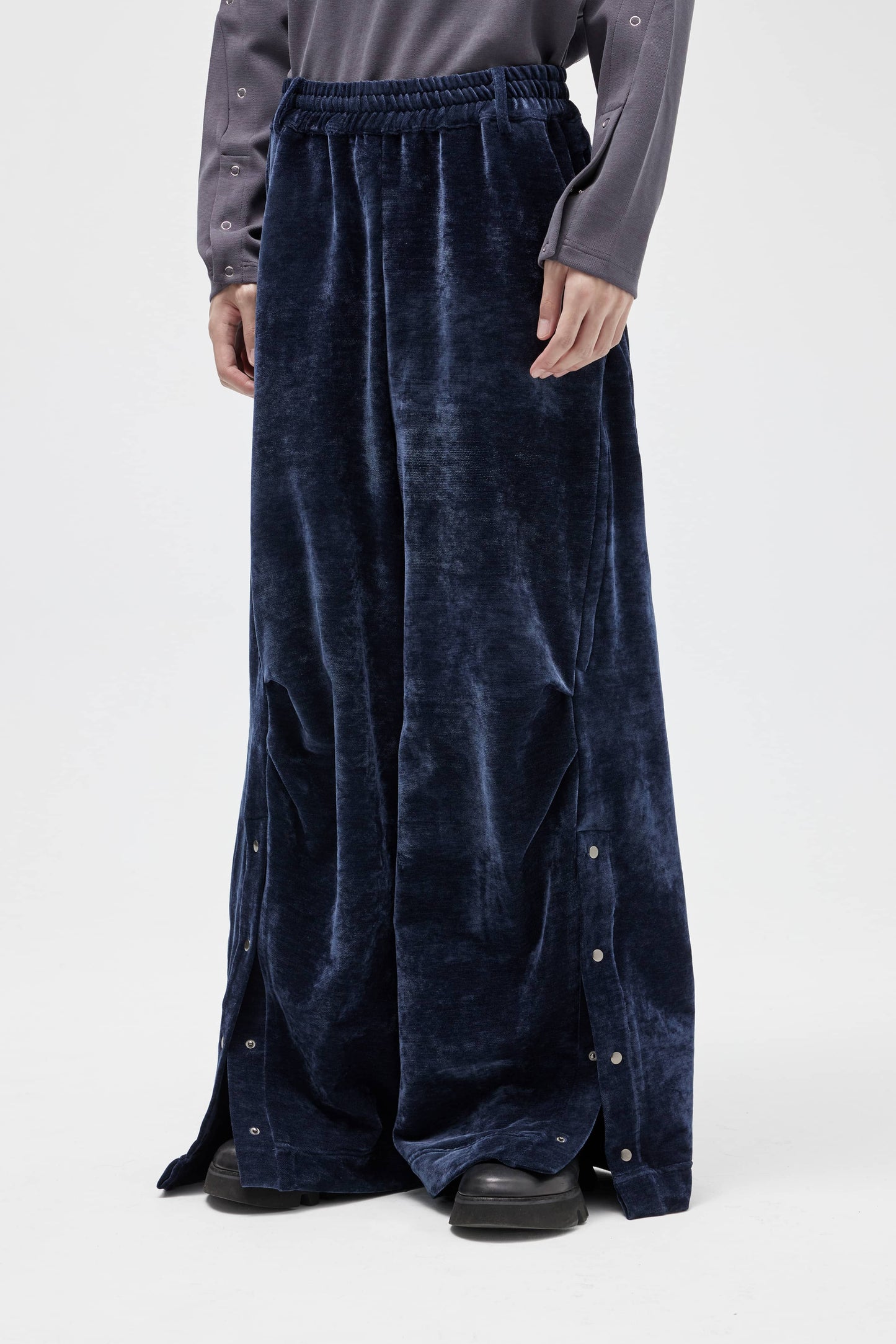 EQUALNEAR - Blanket Sweatpants - Blue