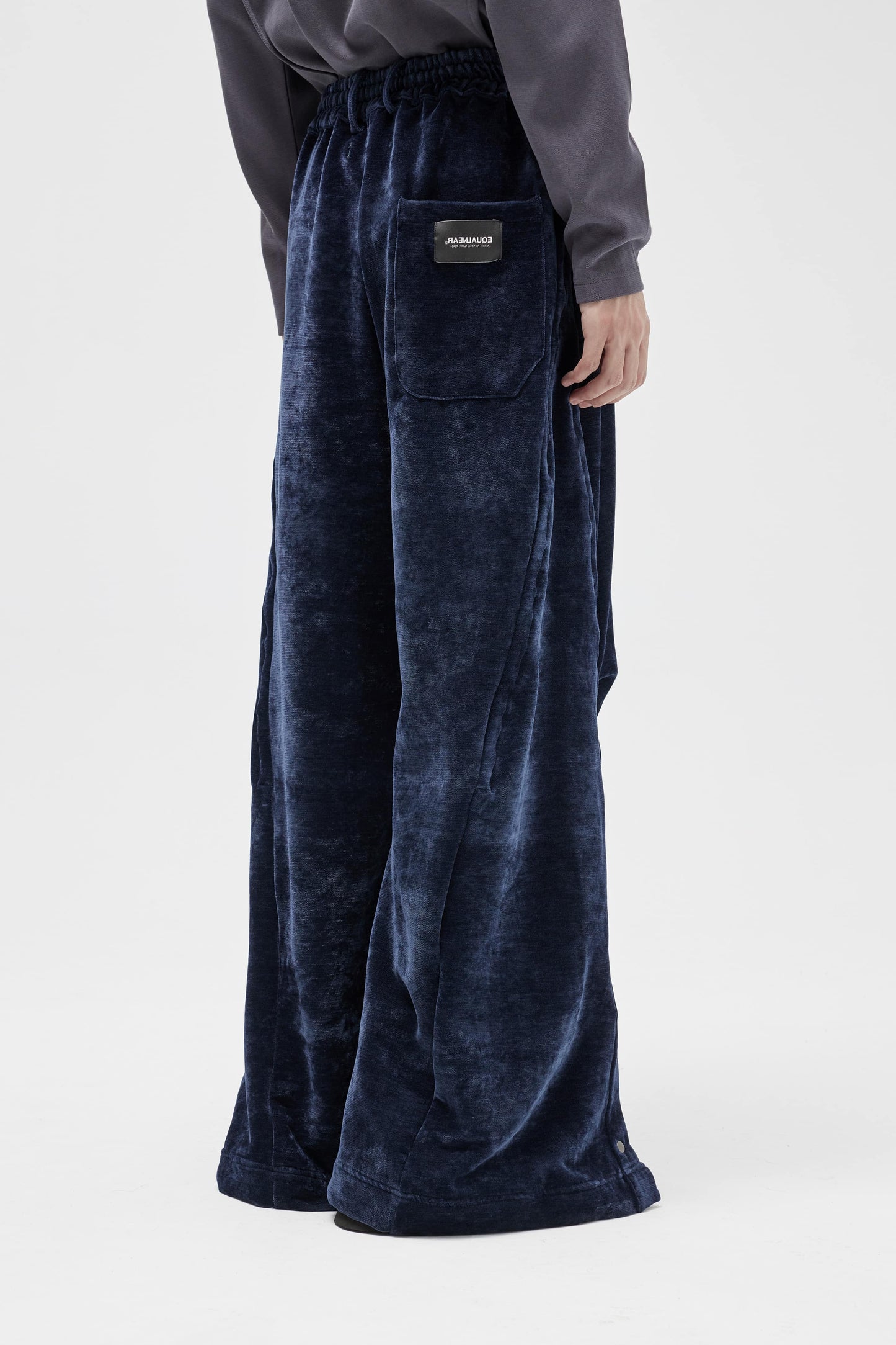 EQUALNEAR - Blanket Sweatpants - Blue