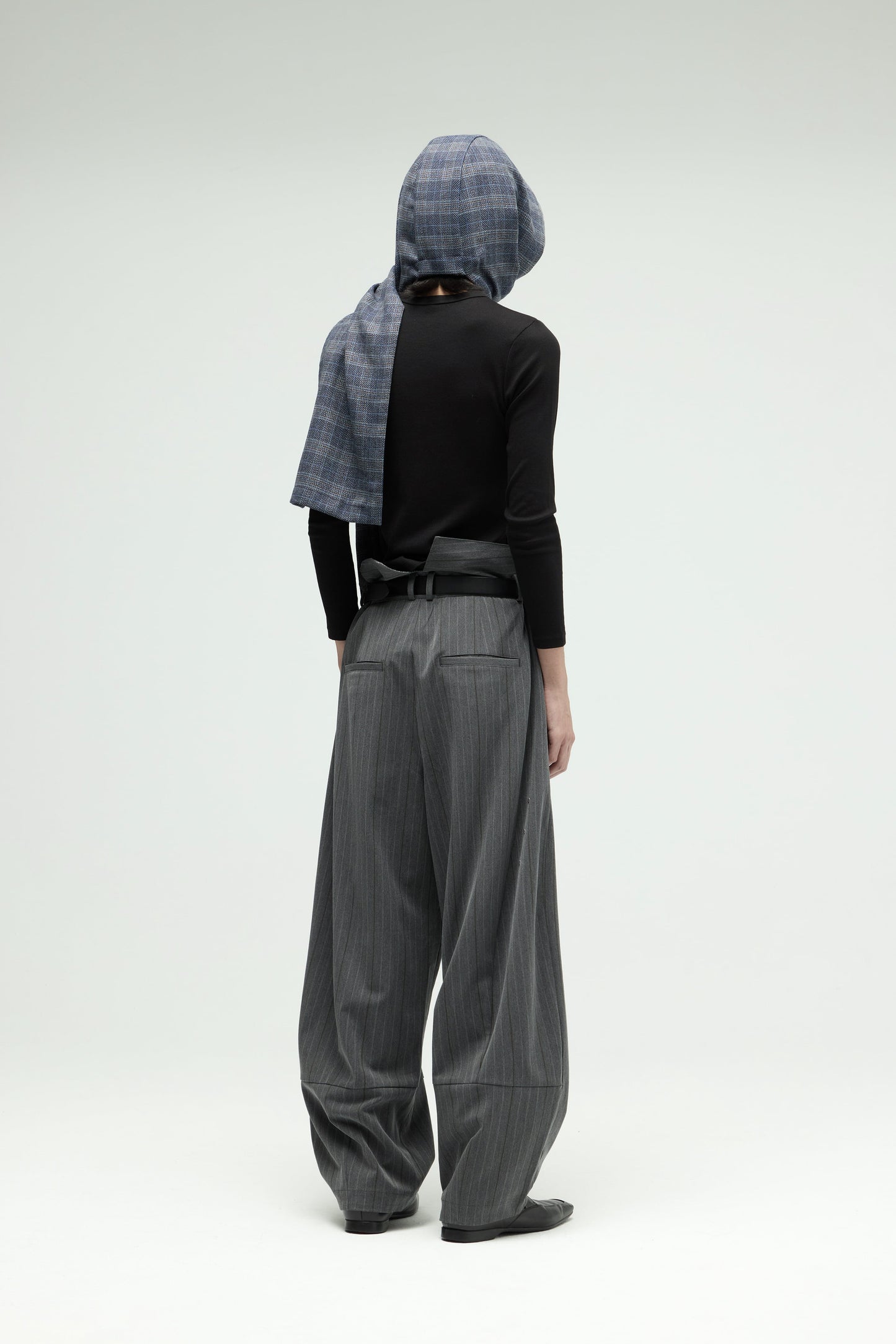 EQUALNEAR - Napkin Scarf - Gray Blue