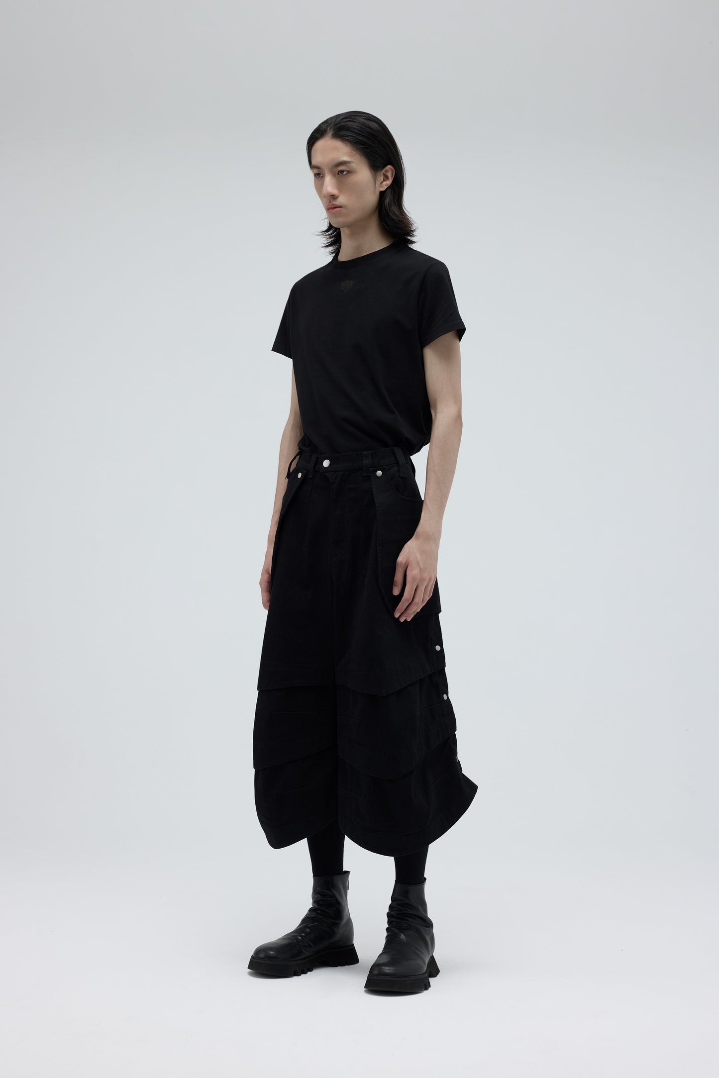 EQUALNEAR - Armor Jorts - Black
