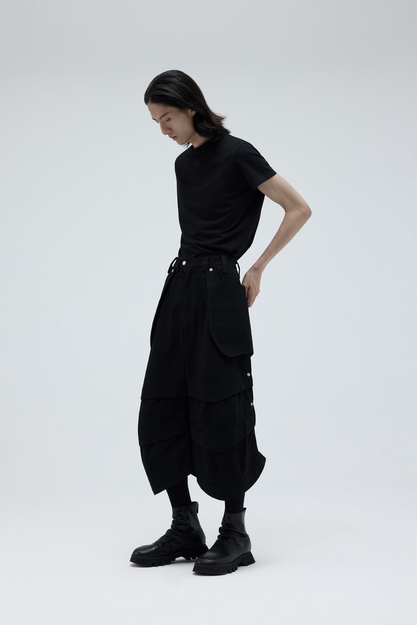 EQUALNEAR - Armor Jorts - Black