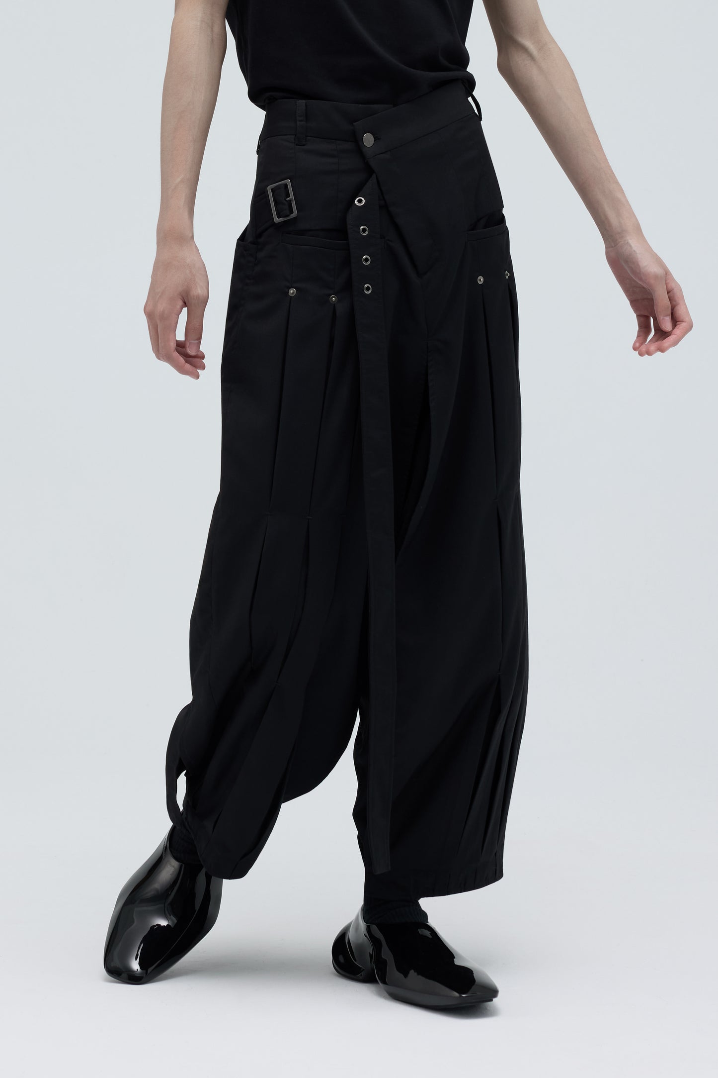 EQUALNEAR - Blade Pants - Black