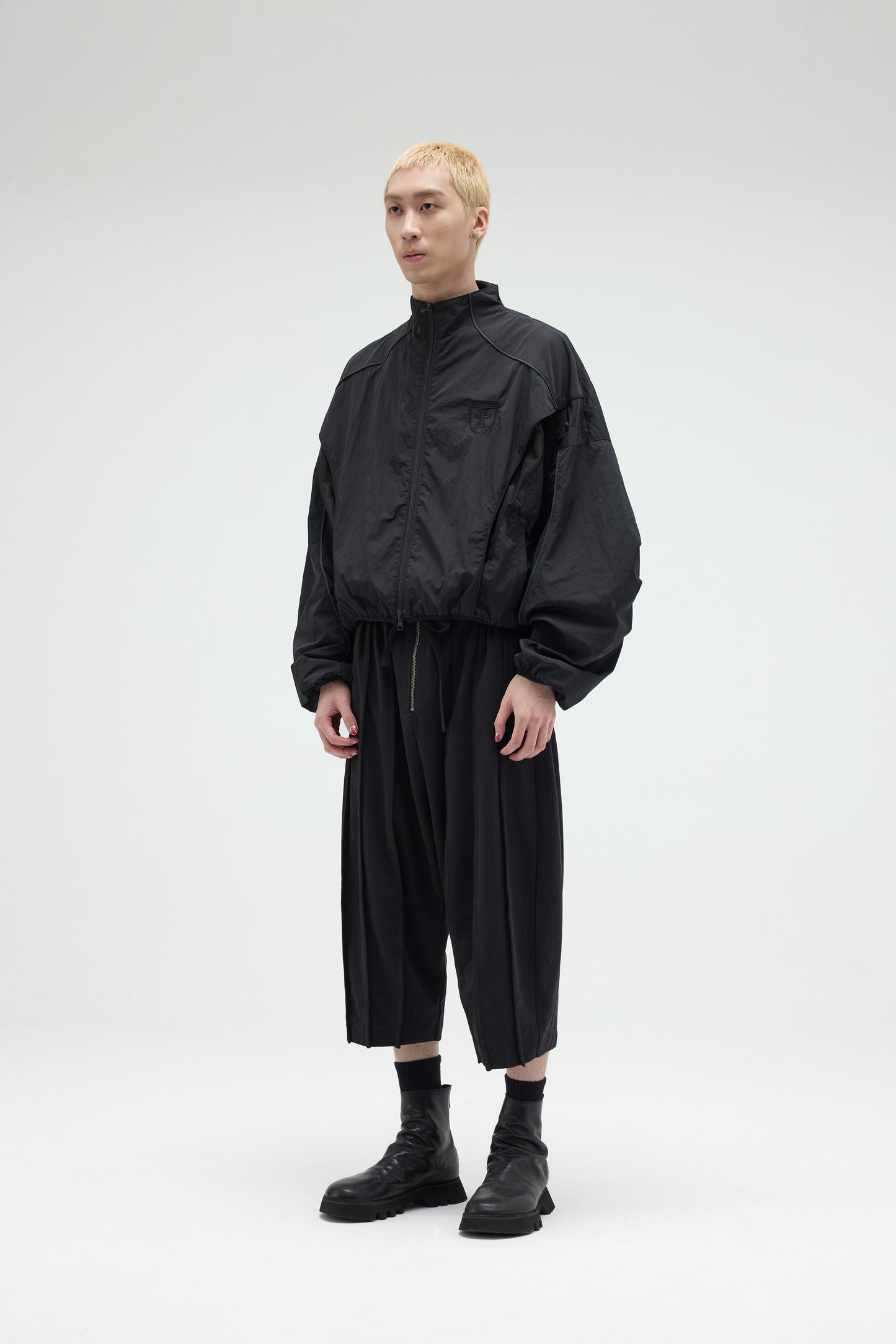 EQUALNEAR - The Vanguard Jacket - Black