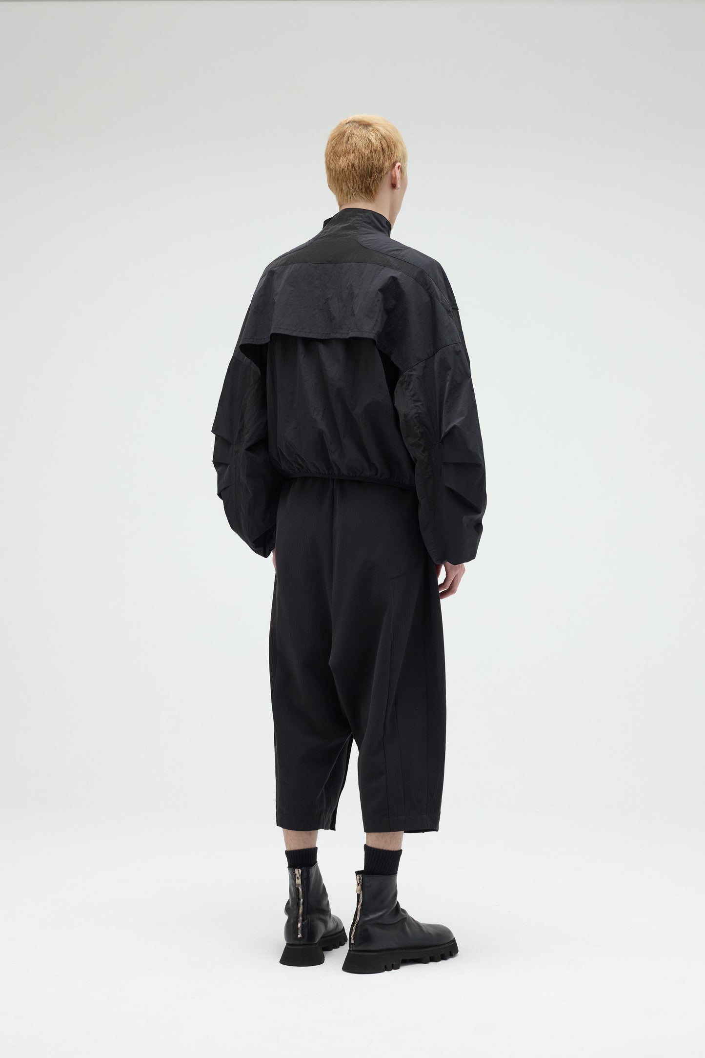 EQUALNEAR - The Vanguard Jacket - Black