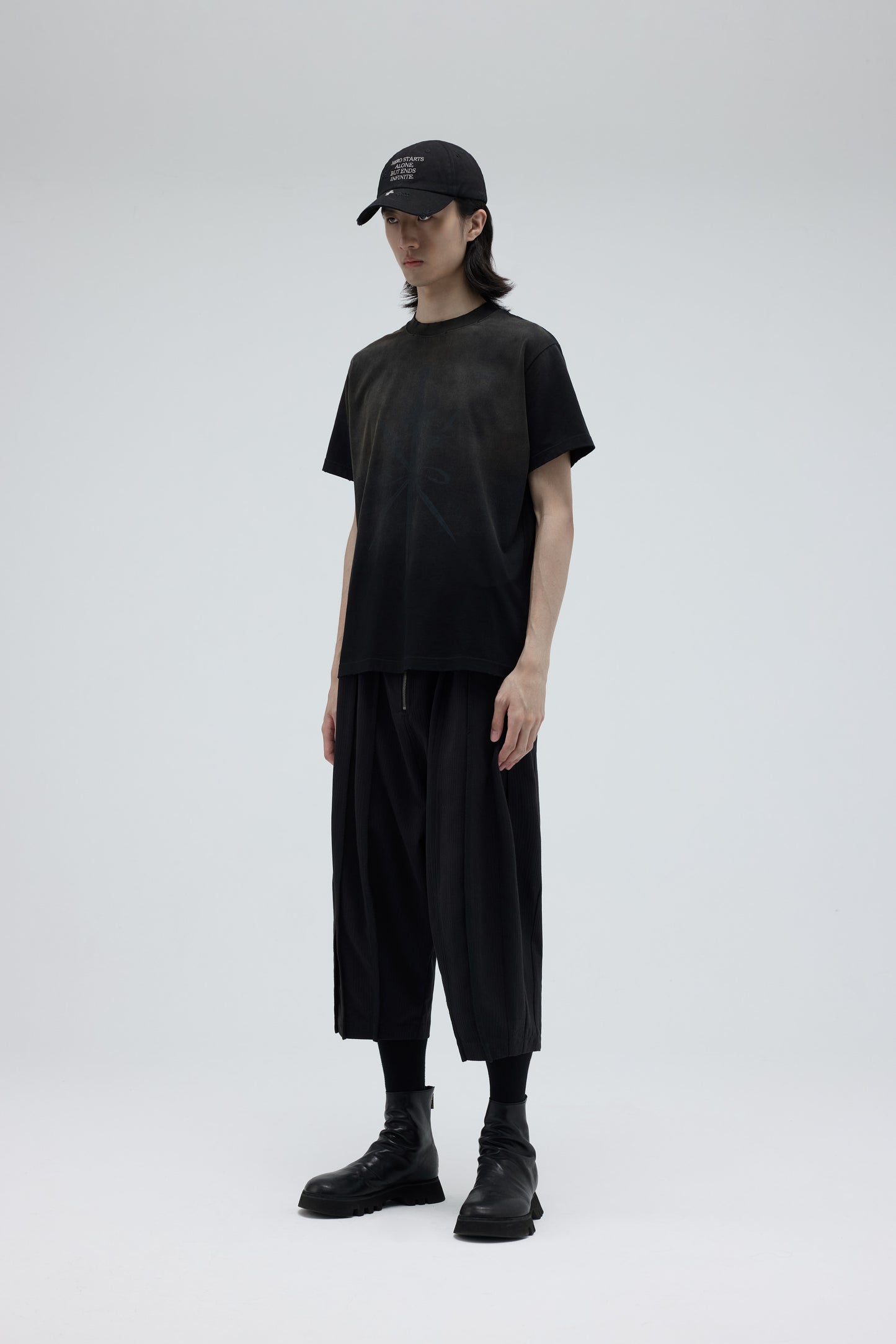 EQUALNEAR - Saber Tee (Classic Fit) - Black