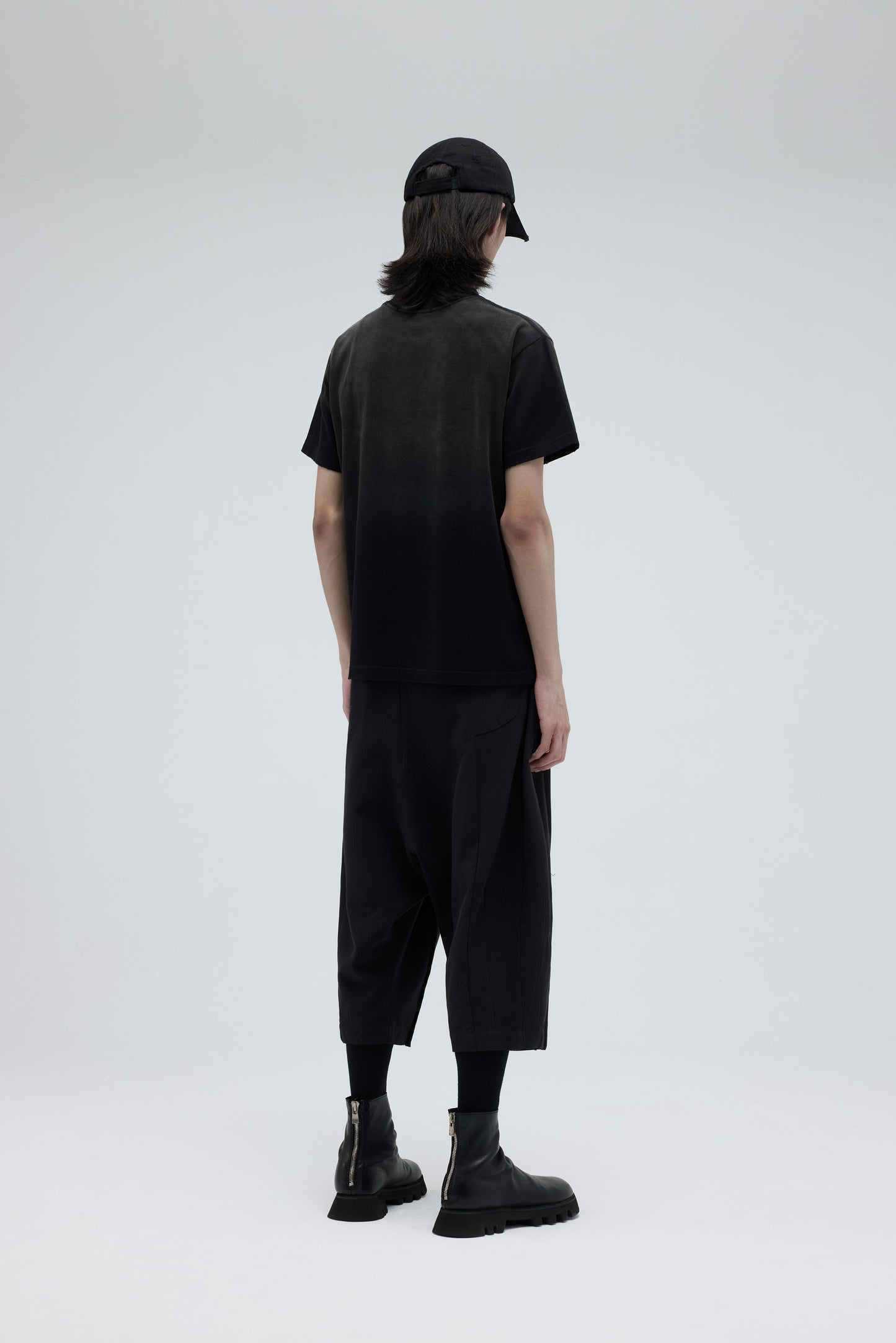 EQUALNEAR - Saber Tee (Classic Fit) - Black