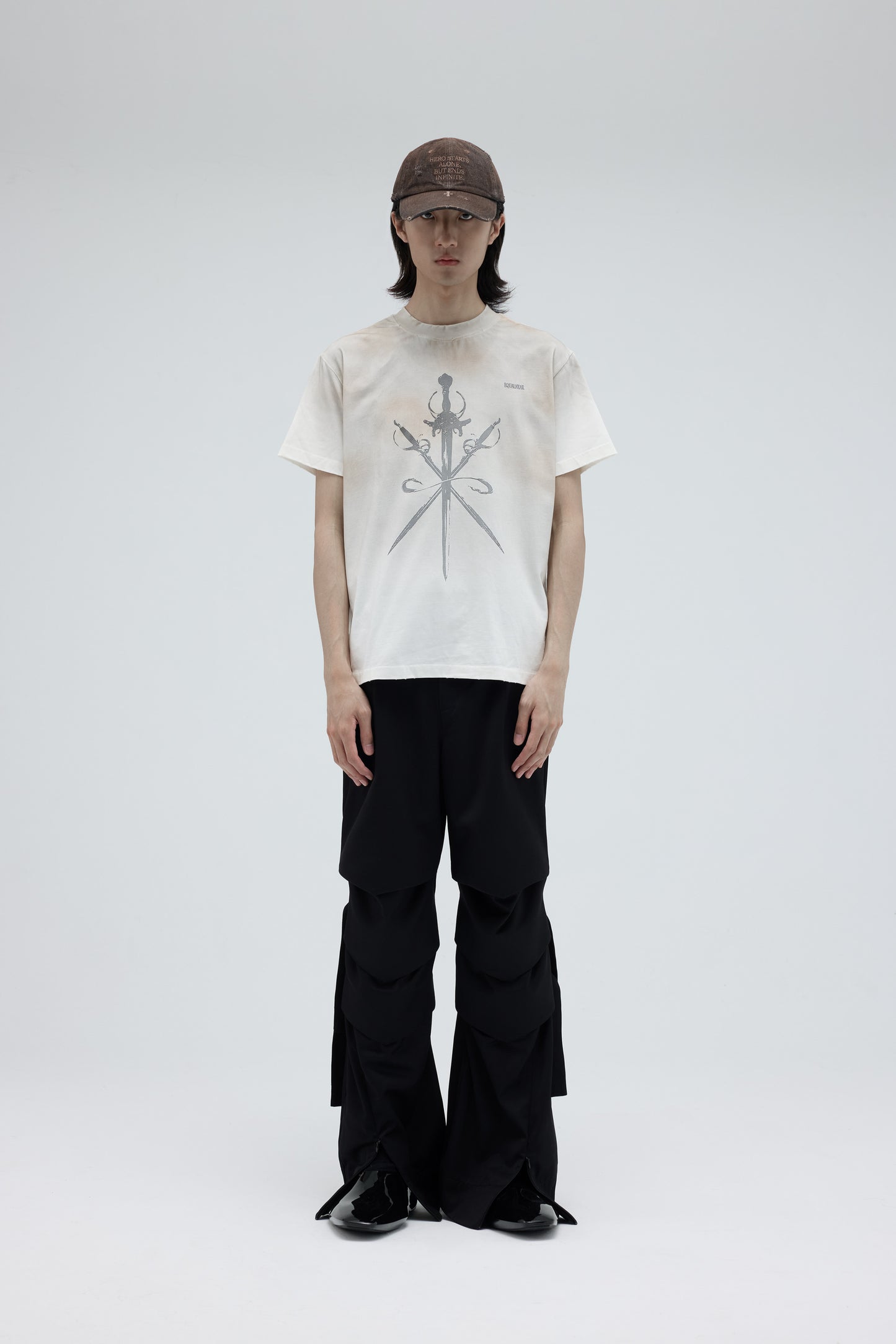 EQUALNEAR - Saber Tee (Classic Fit) - White