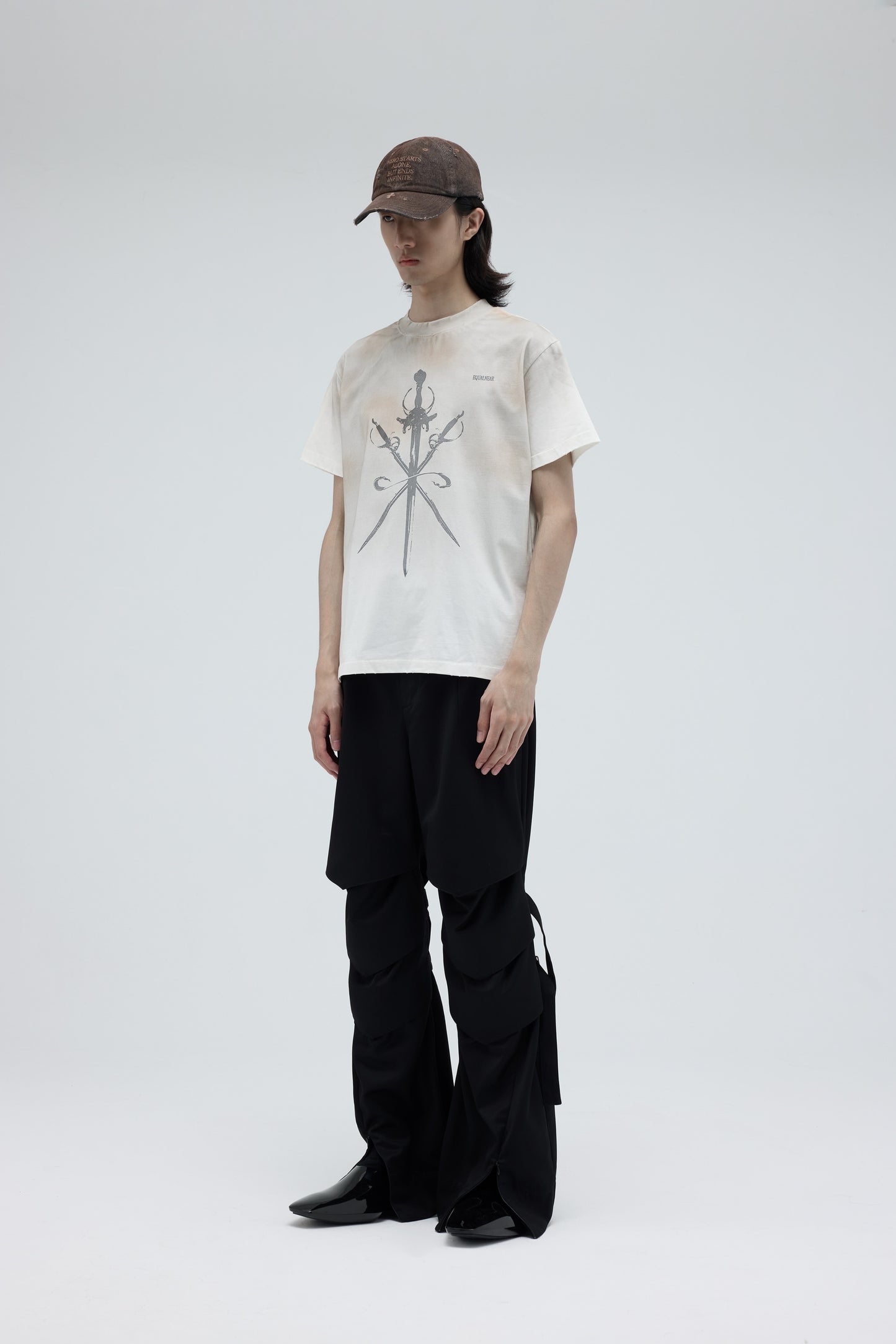 EQUALNEAR - Saber Tee (Classic Fit) - White