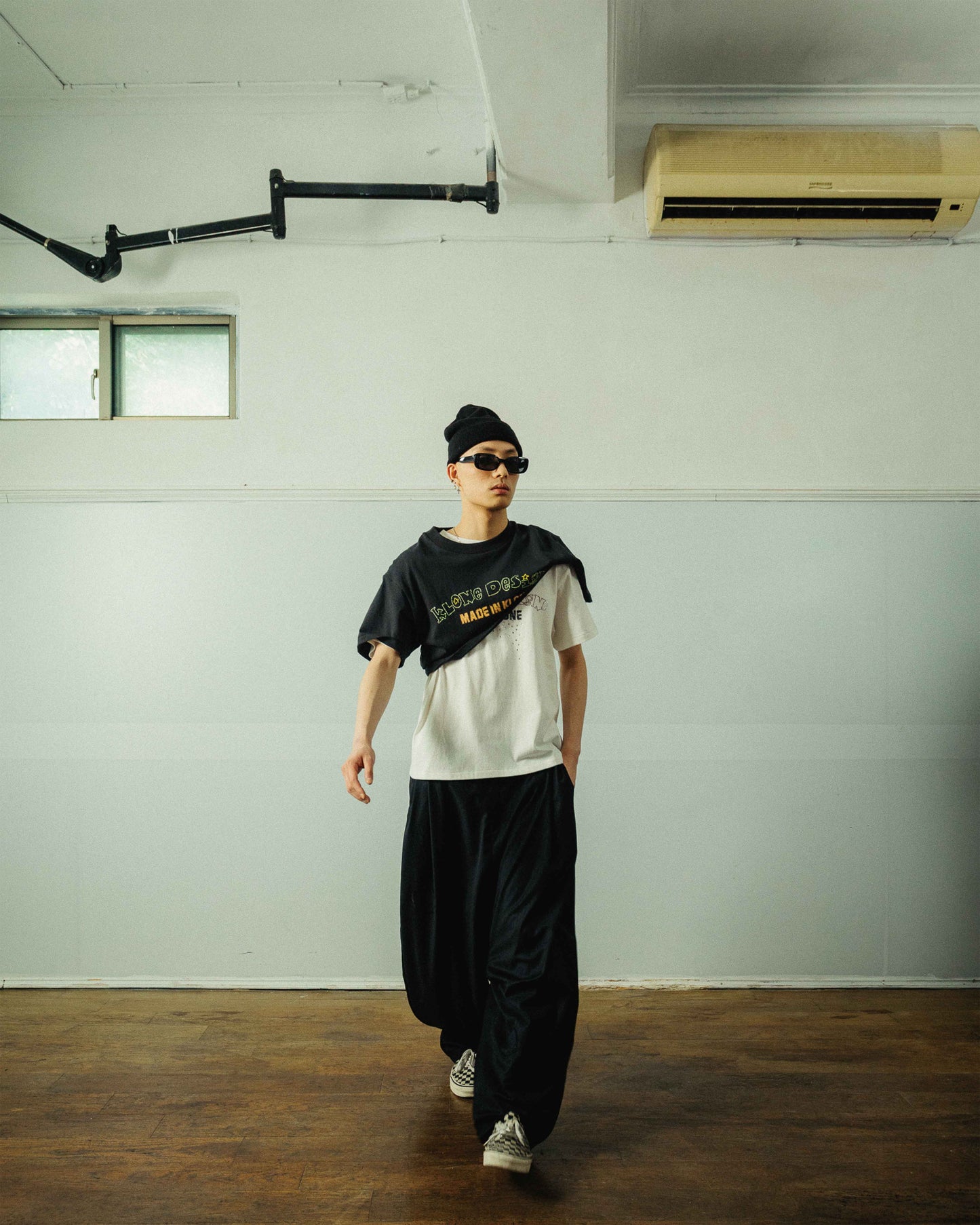 KLONE DESIGN - Star Logo Tee - Black