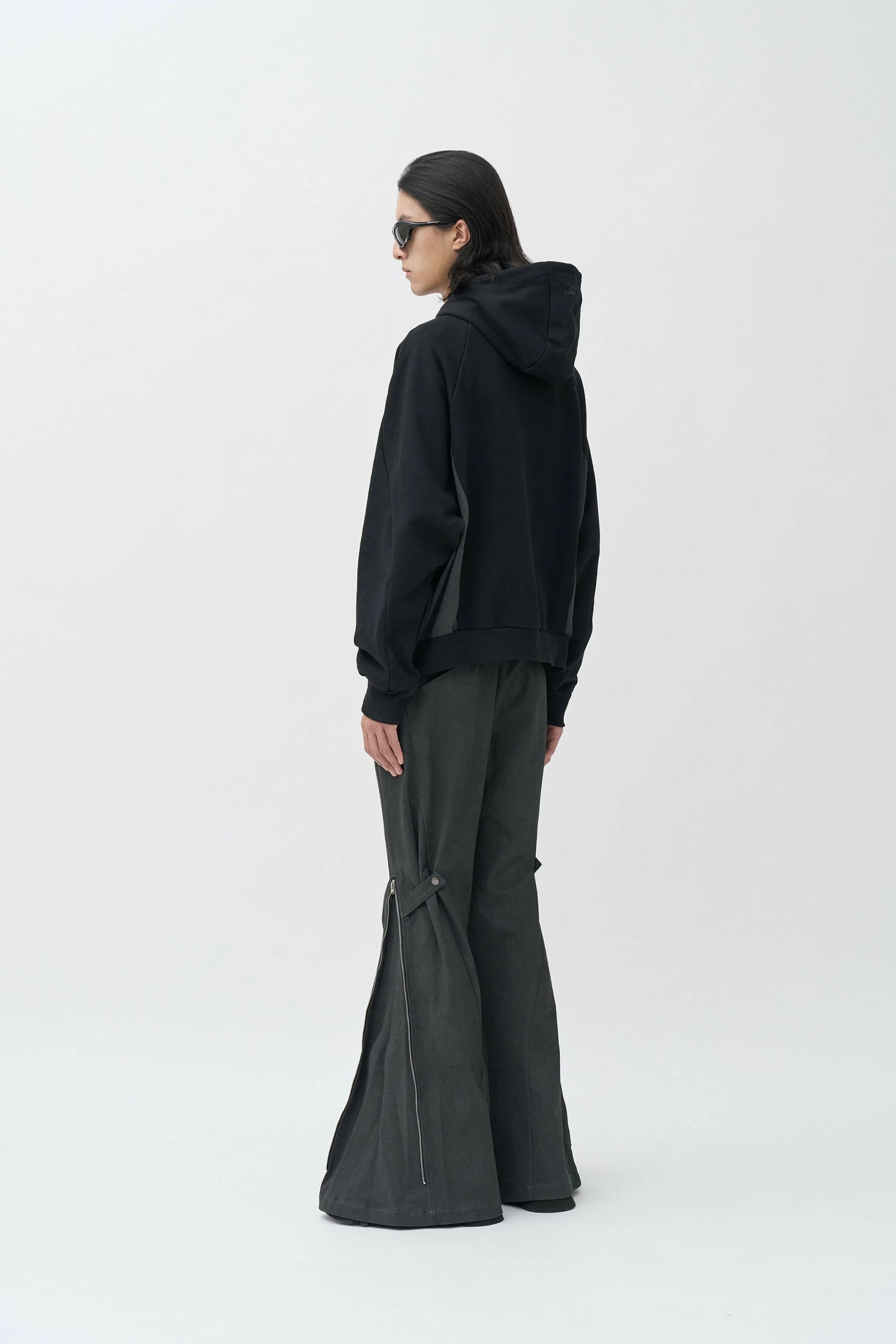 EQUALNEAR - Rift Zip Pocket Hoodie - Black