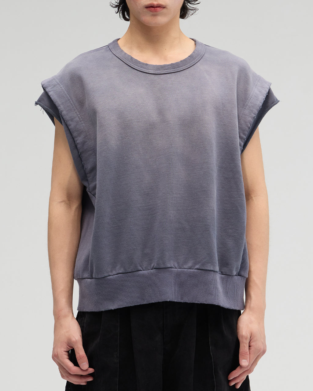 VACANT - Washed No-Sleeve Sweatshirt - Navy