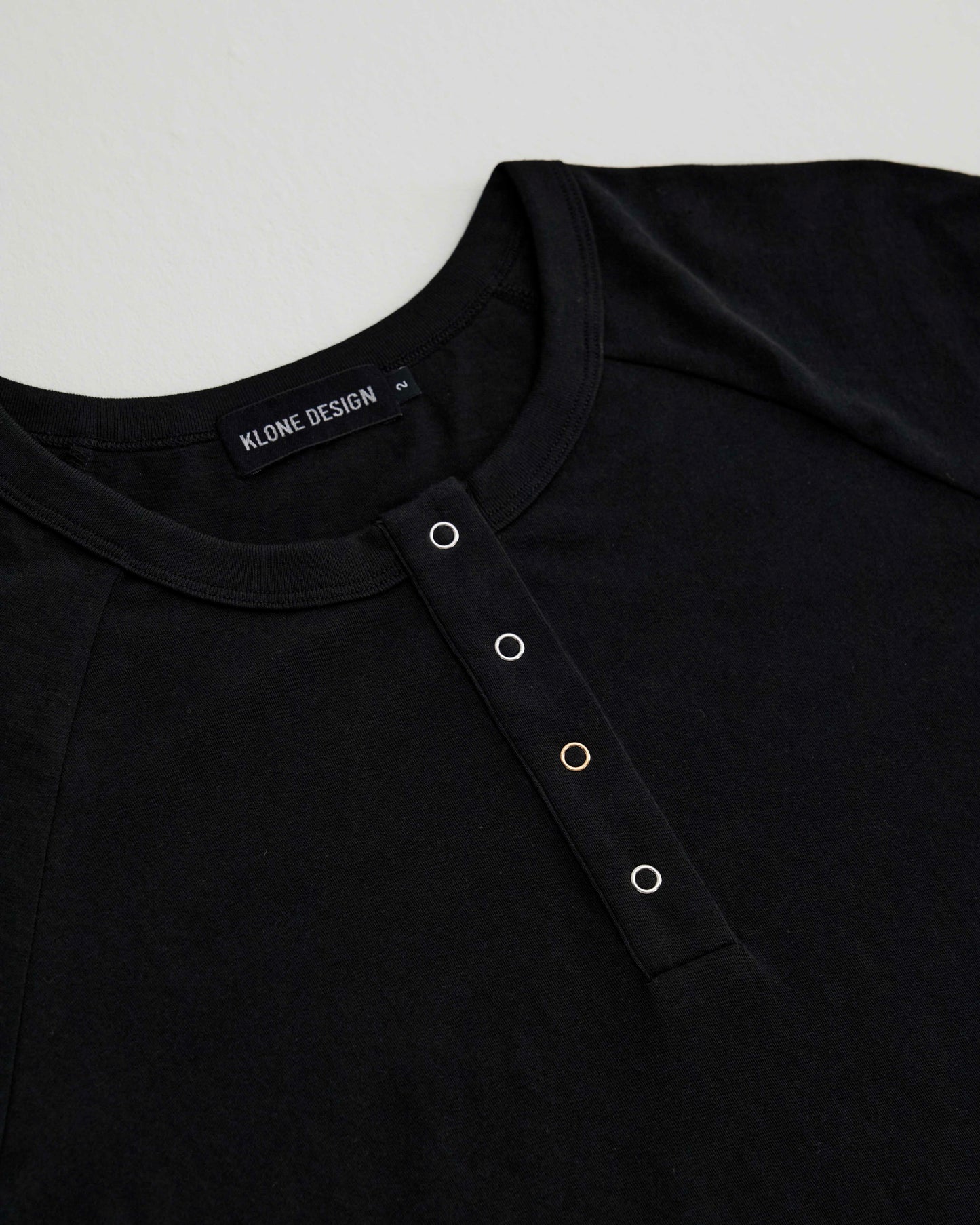 KLONE DESIGN - Henley Shirt – Black
