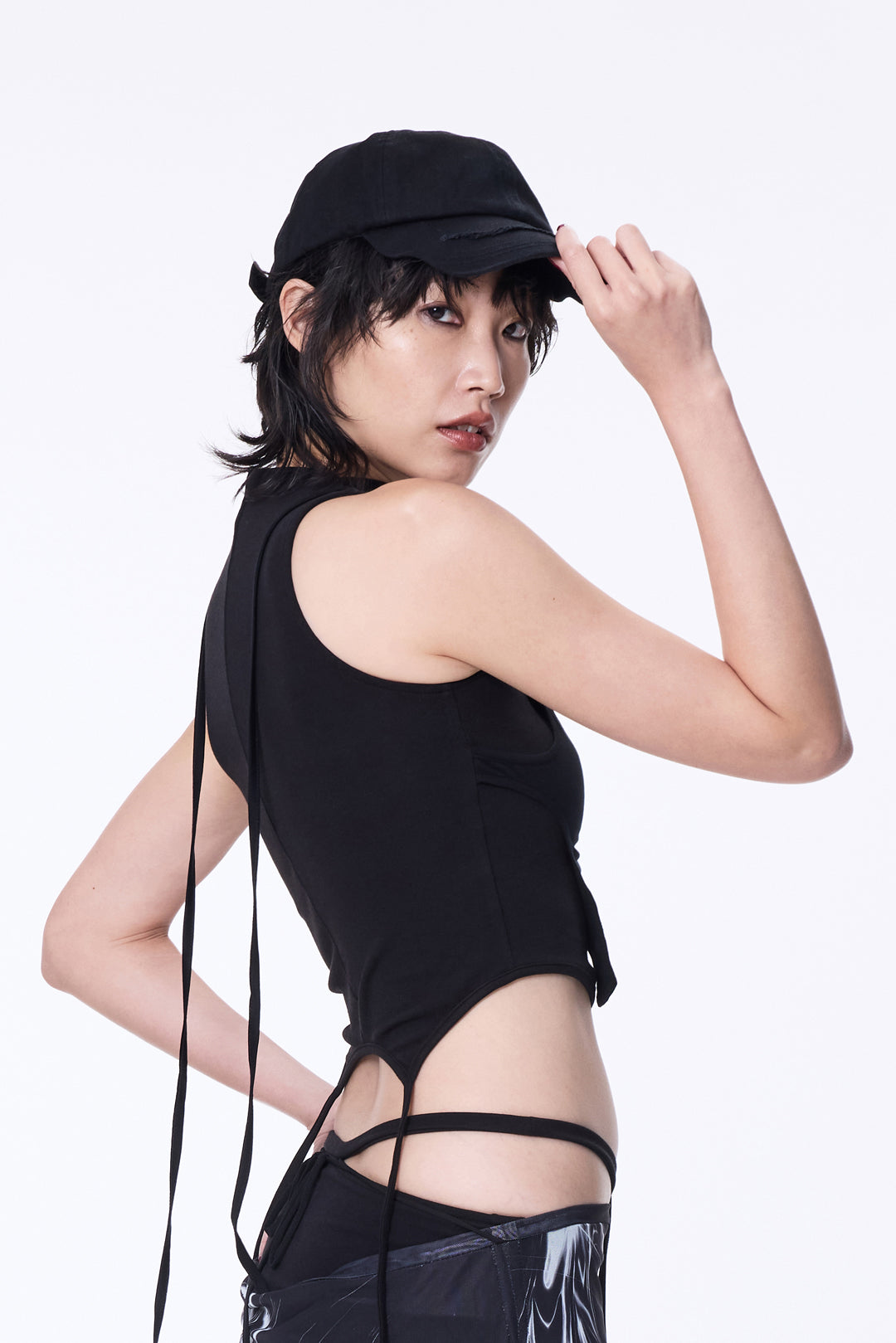 SILVER NINE - Double-Layer Sleeveless Top - Black