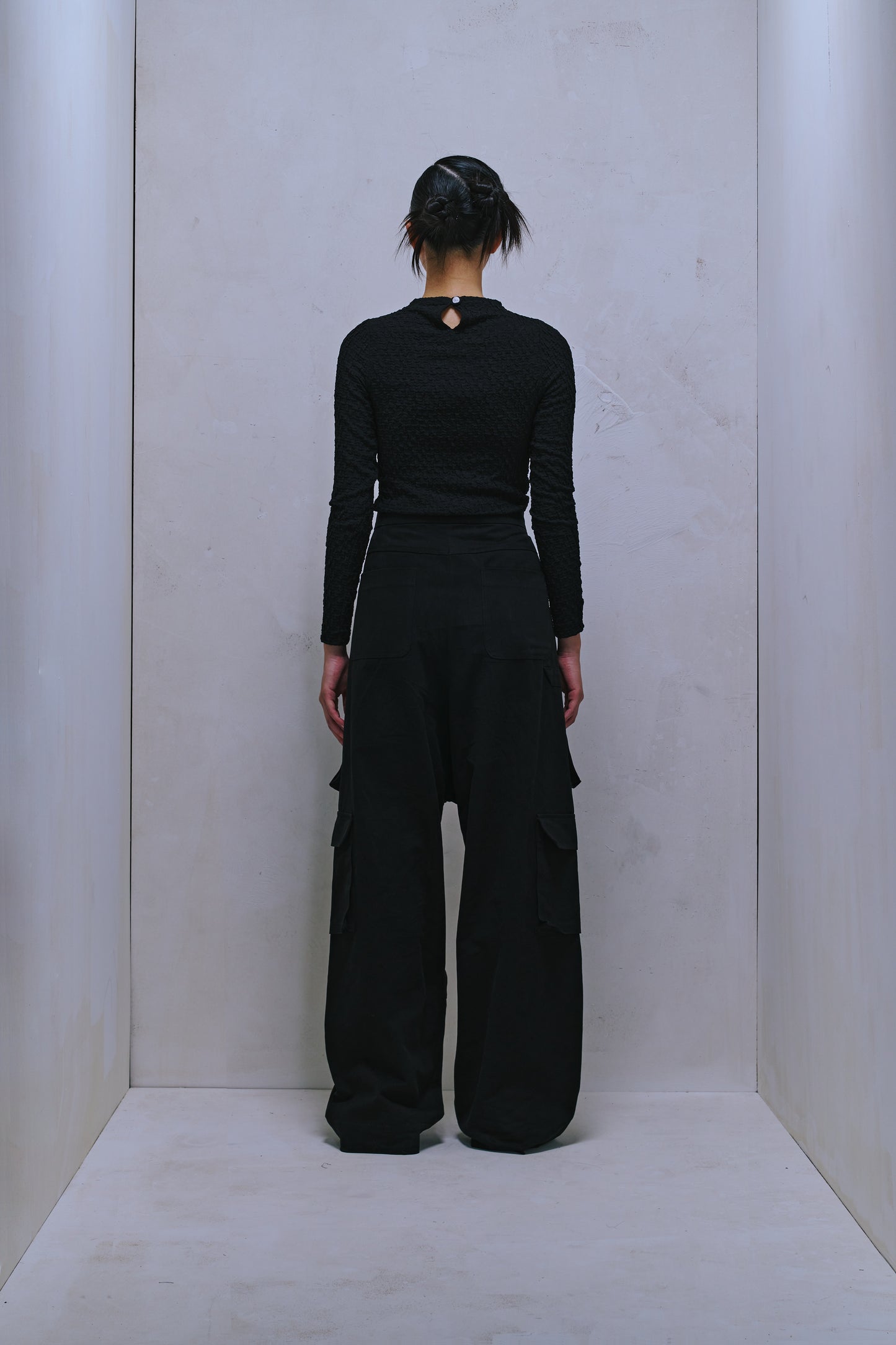 ENCLAVE - TWILL WIDE-LEG “ROO-BAG” CARGO PANTS - Black