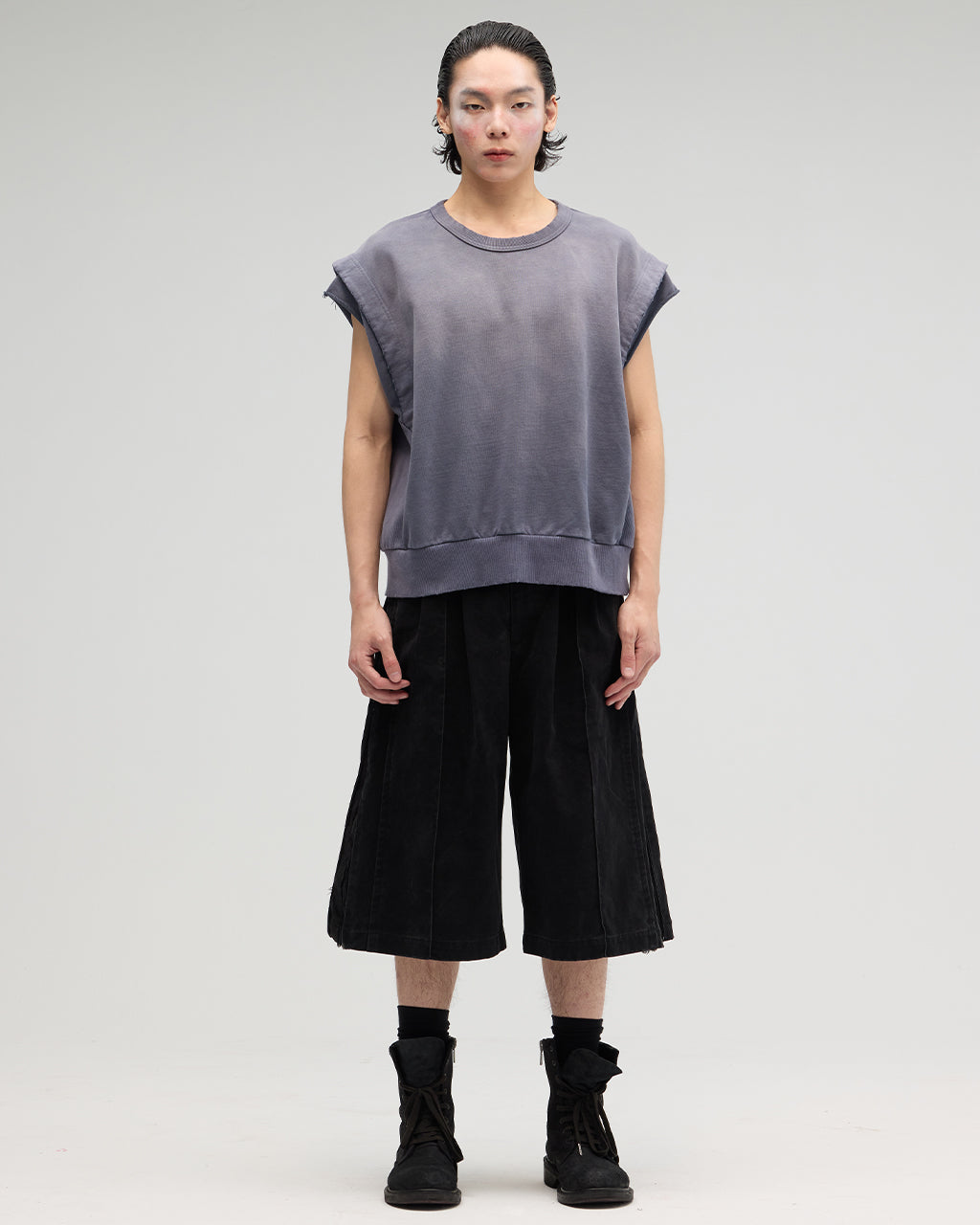 VACANT - Washed No-Sleeve Sweatshirt - Navy