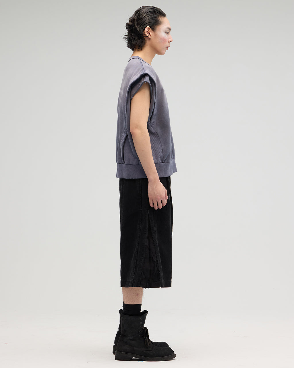 VACANT - Washed No-Sleeve Sweatshirt - Navy