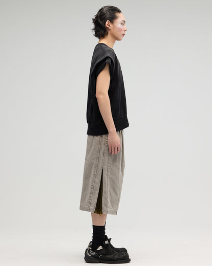 VACANT - Washed No-Sleeve Sweatshirt - Black