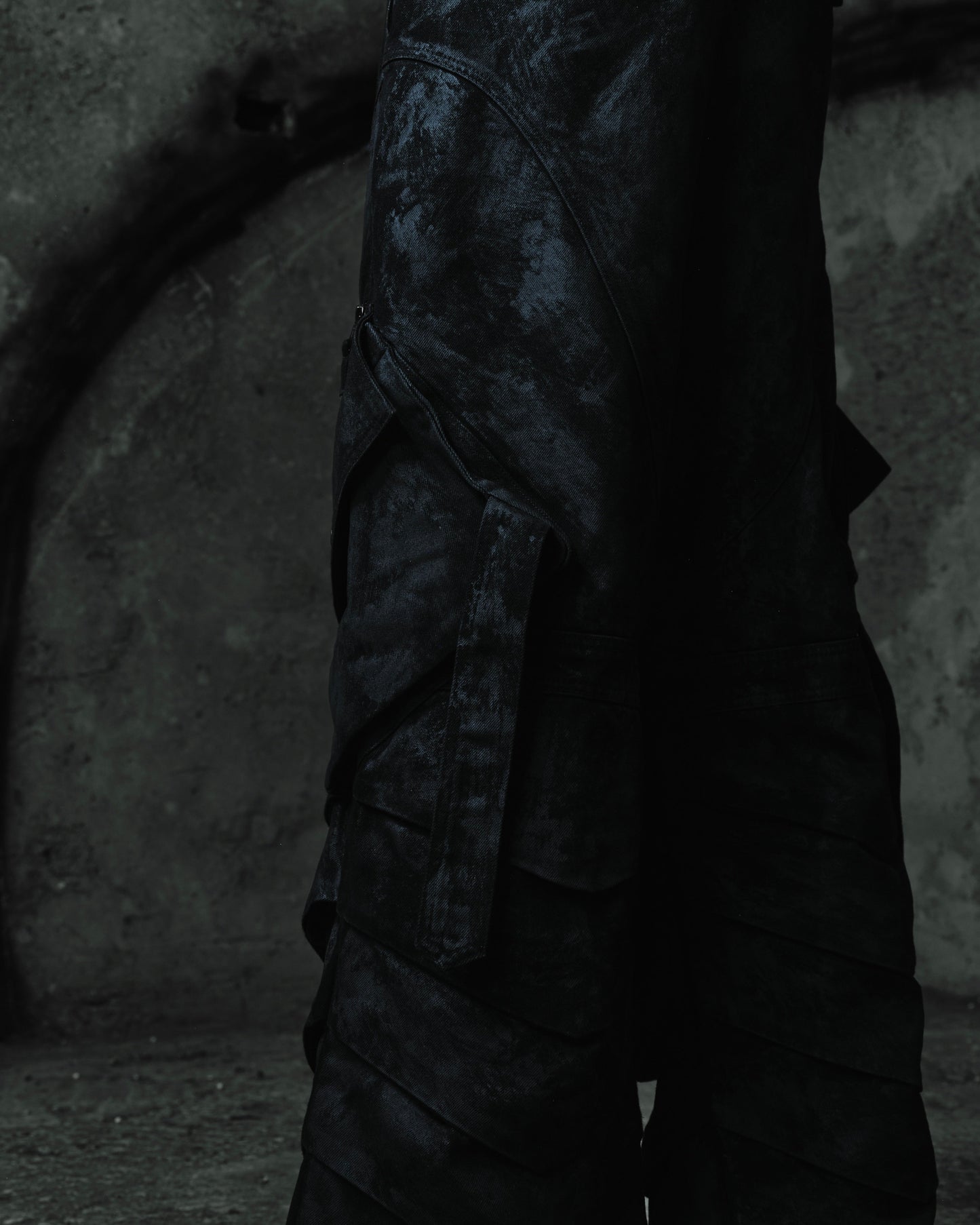 renkè - Coated Cargo Armour Trousers