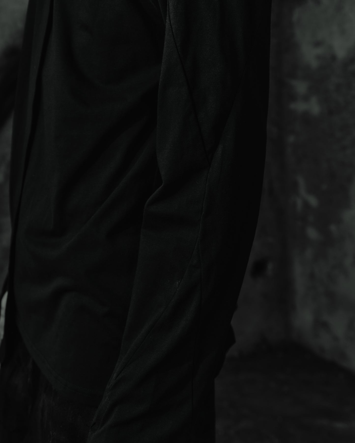 renkè - Long-Sleeve Top with Cape Panel