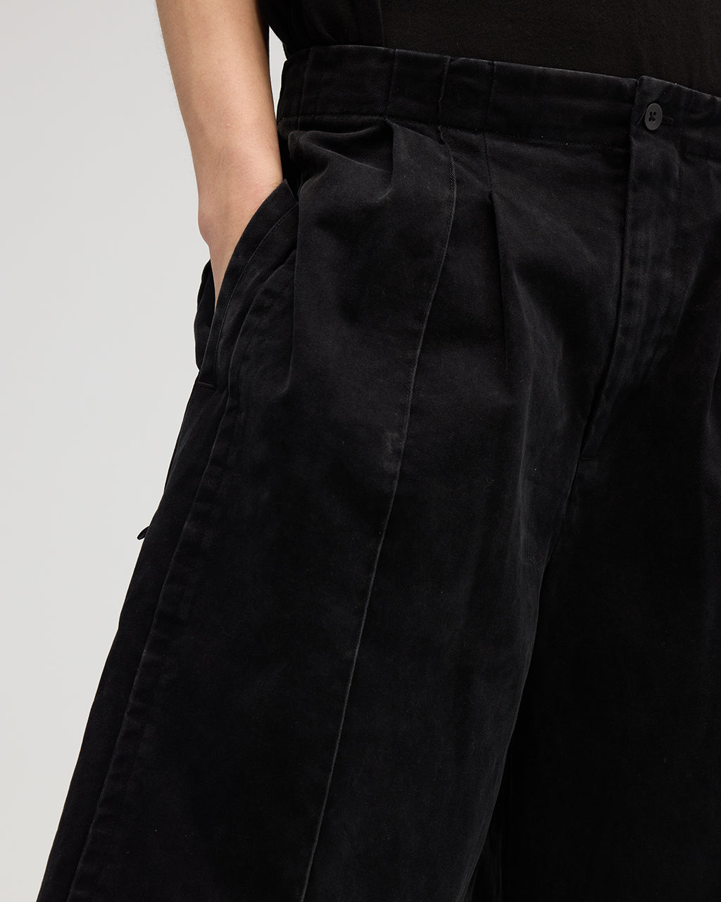 VACANT - Washed Slit Pants - Black