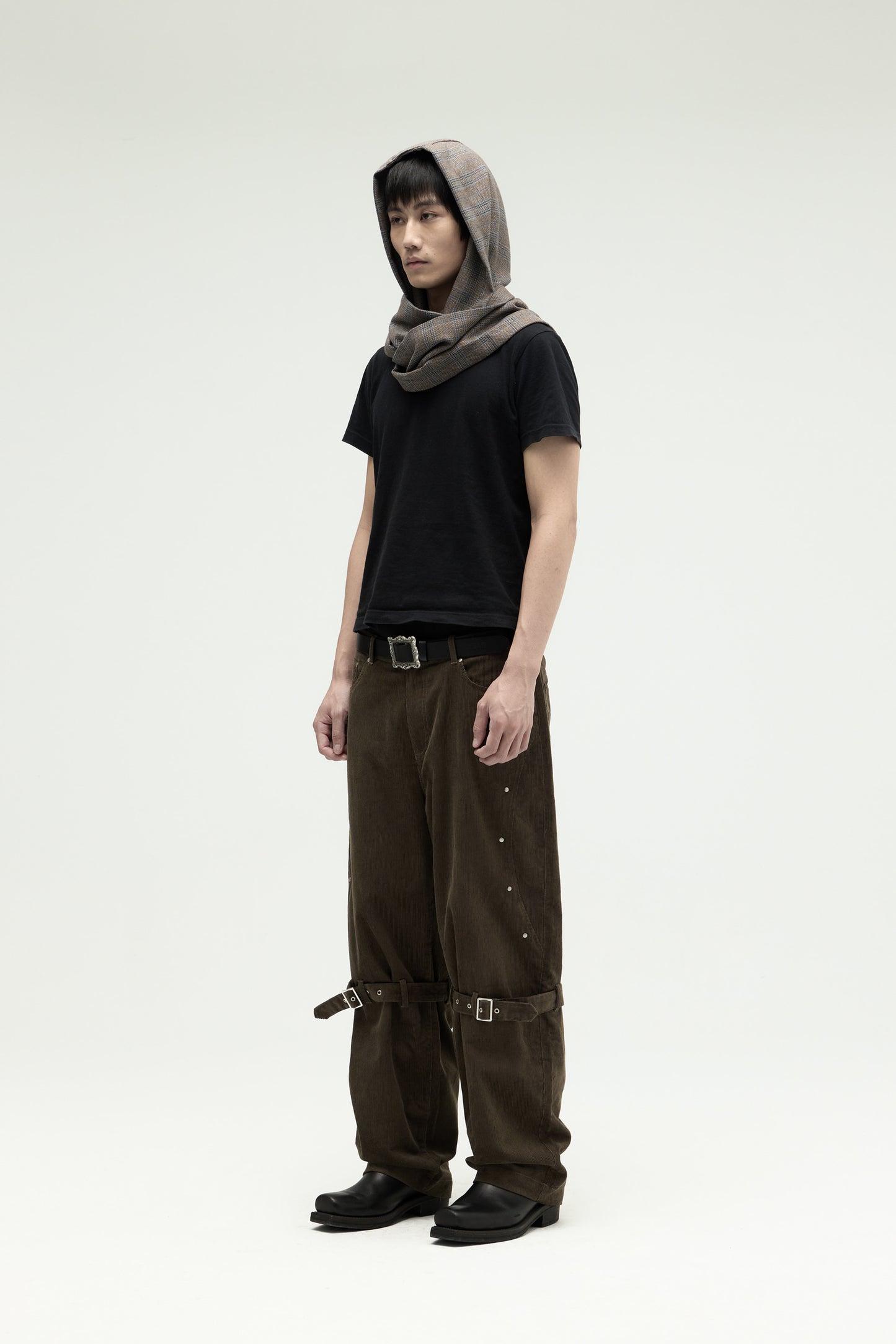 EQUALNEAR - Rover Cord Pants - Olive Green