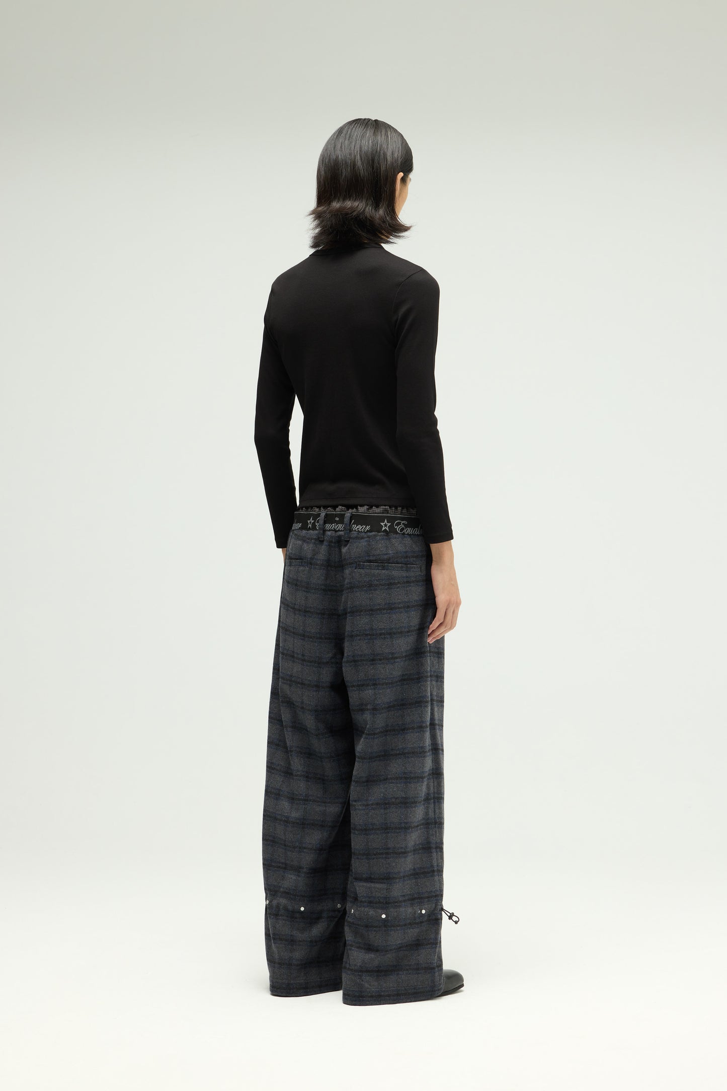 EQUALNEAR - Daydream Sweatpants - Blue