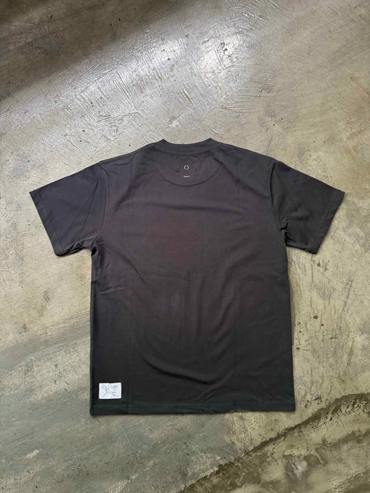 Ò line - Bloodied T - Charcoal
