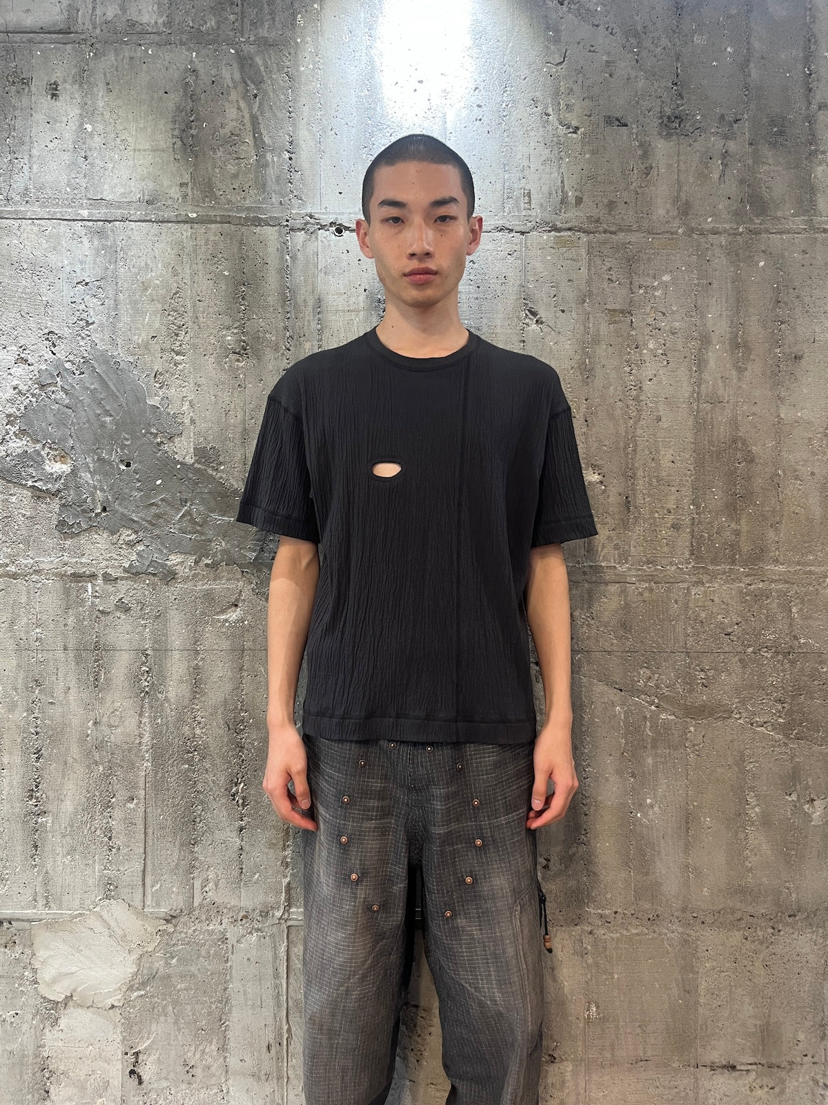 JIAN YE - GUAI T - CHARCOAL