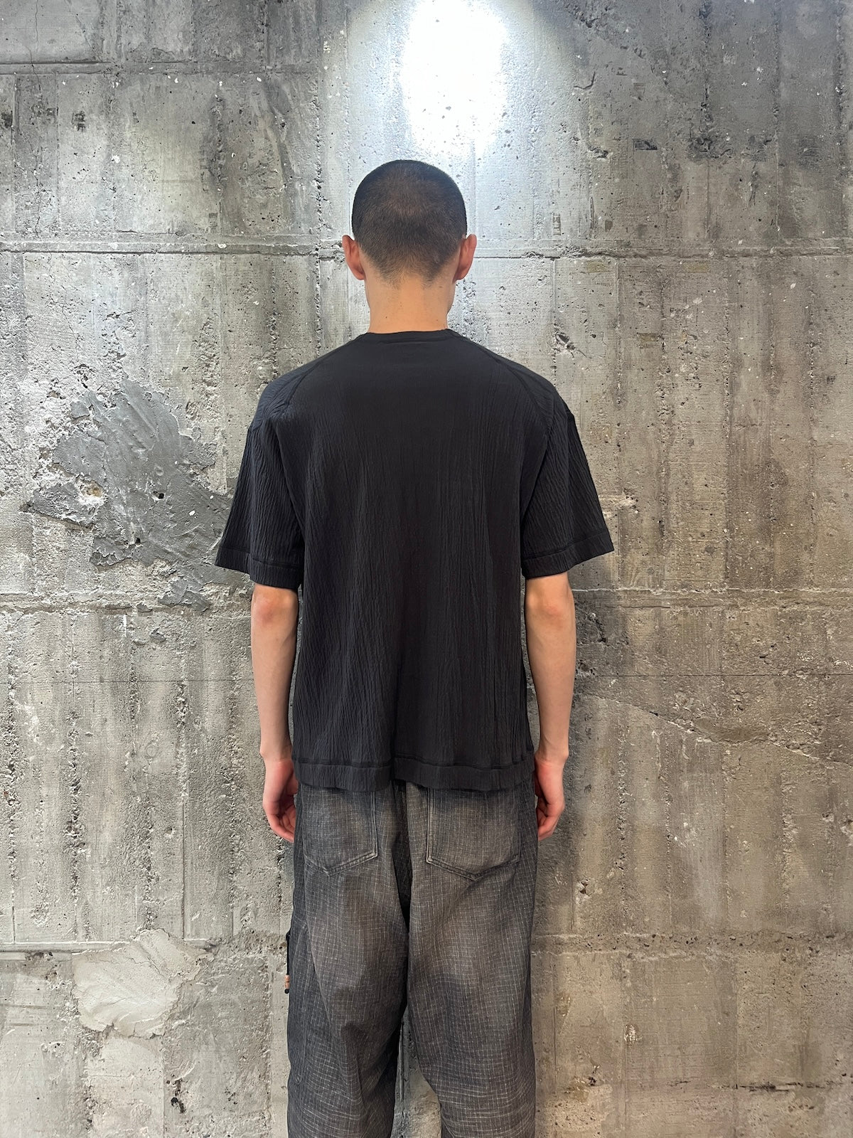 JIAN YE - GUAI T - CHARCOAL
