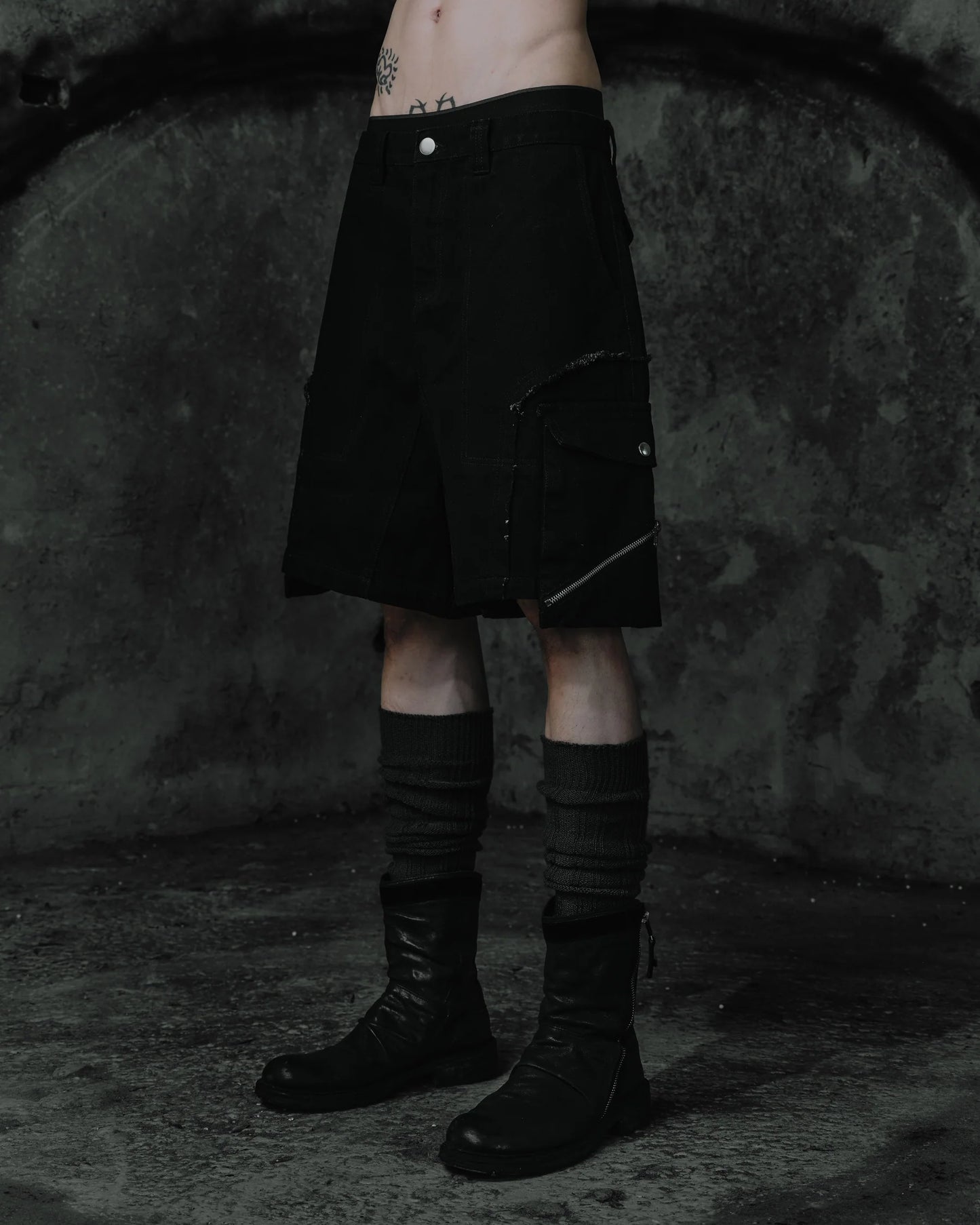 renkè - Slanted Zipper Cargo Shorts