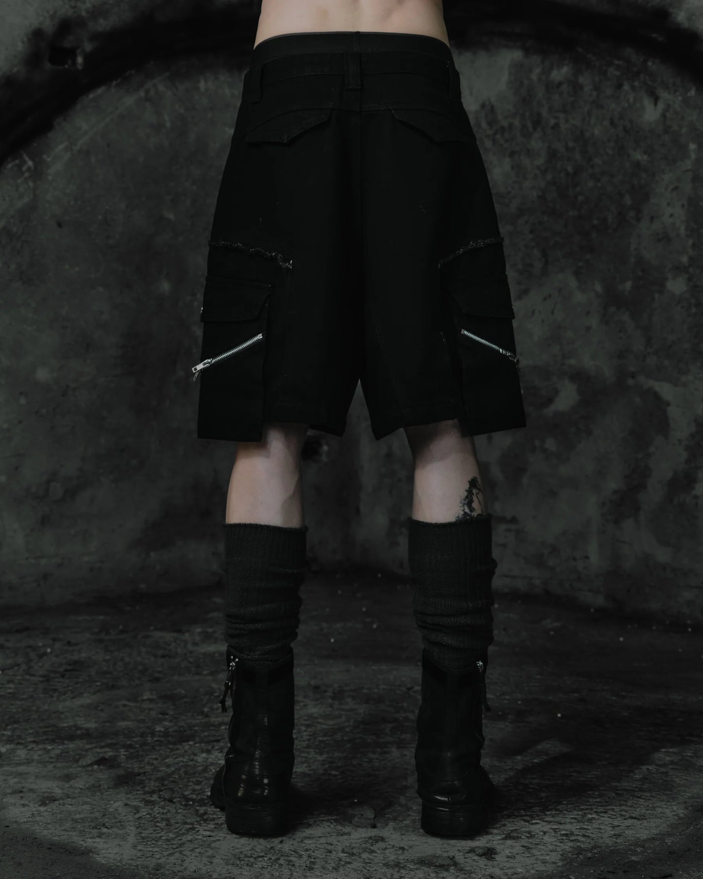 renkè - Slanted Zipper Cargo Shorts