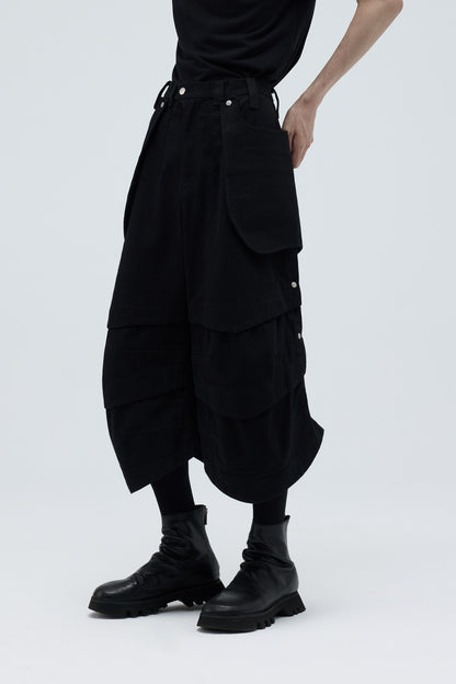 EQUALNEAR - Armor Jorts - Black