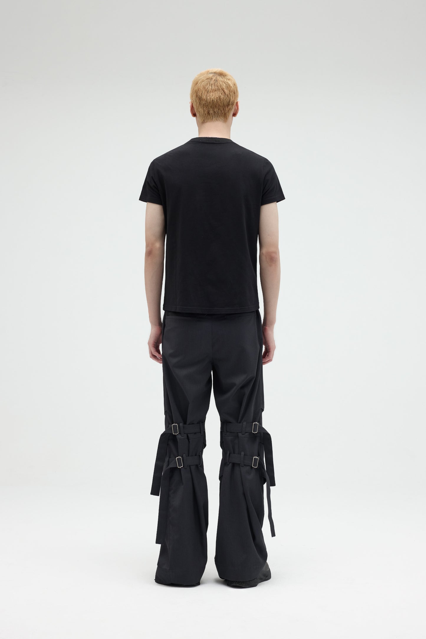 EQUALNEAR - Hero’s Base Tee (Slim Fit) - Black