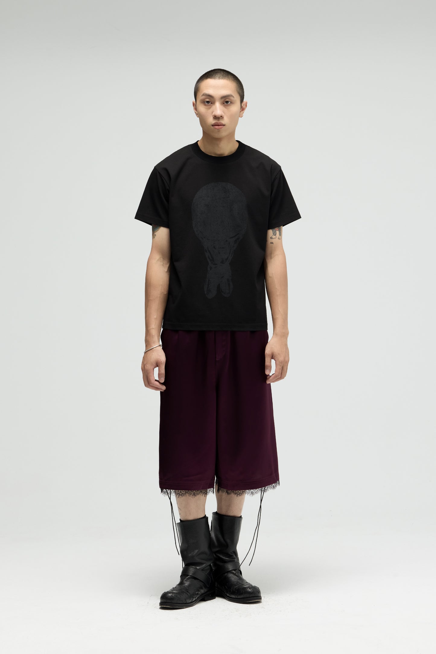 EQUALNEAR - Sisyphus Tee - Black