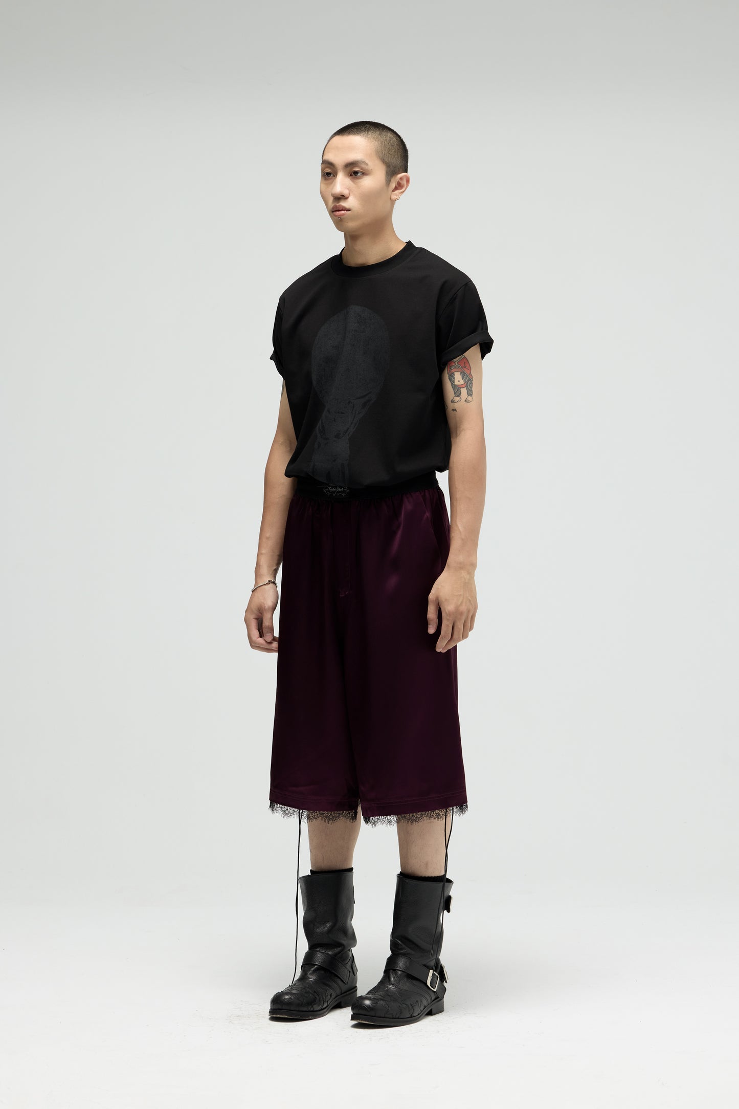 EQUALNEAR - Sisyphus Tee - Black