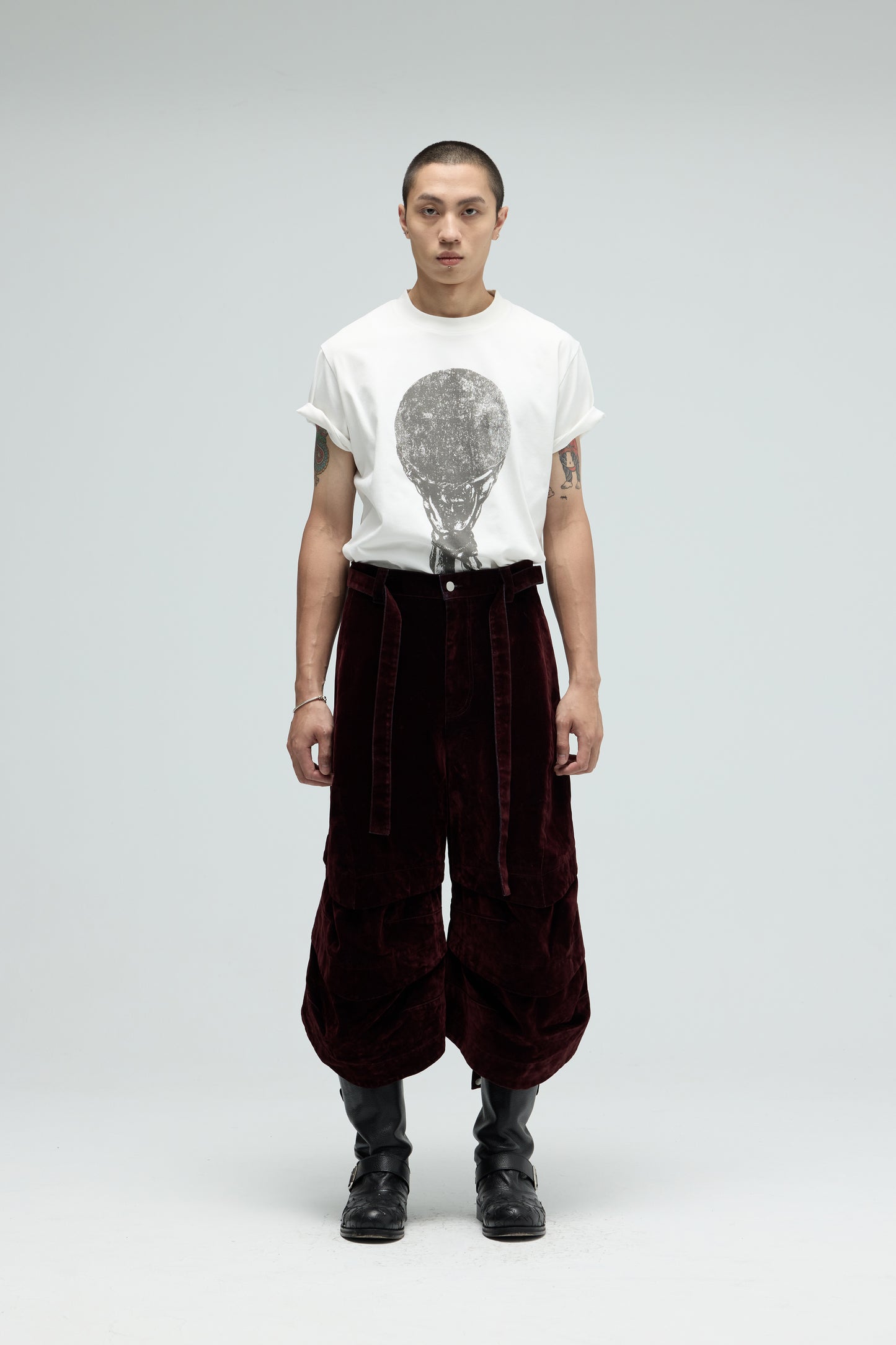 EQUALNEAR - Sisyphus Tee - White