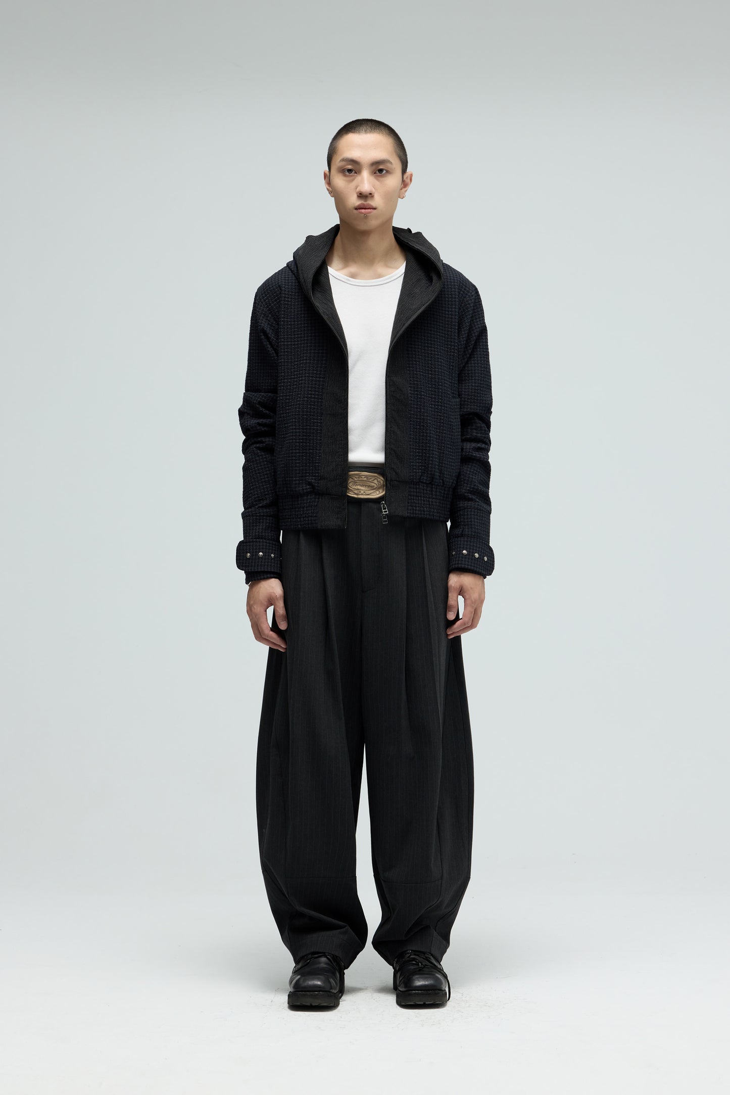 EQUALNEAR - Boxer Hoodie - Black