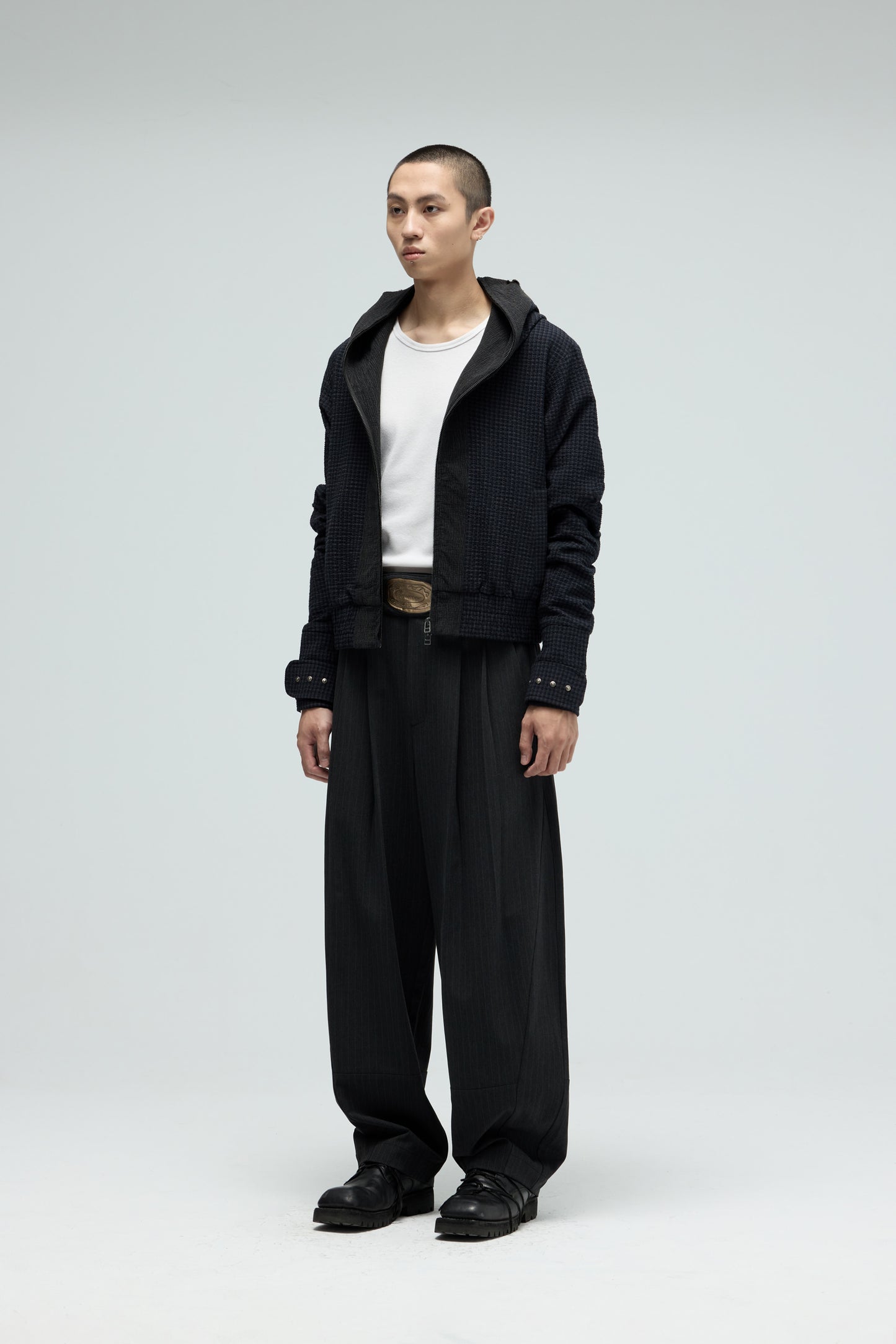 EQUALNEAR - Boxer Hoodie - Black